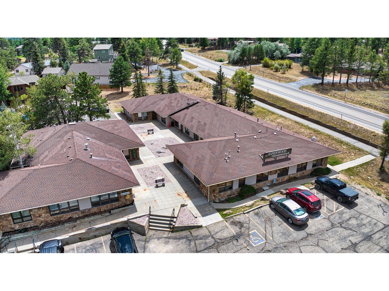 600 S Saint Vrain Ave 5