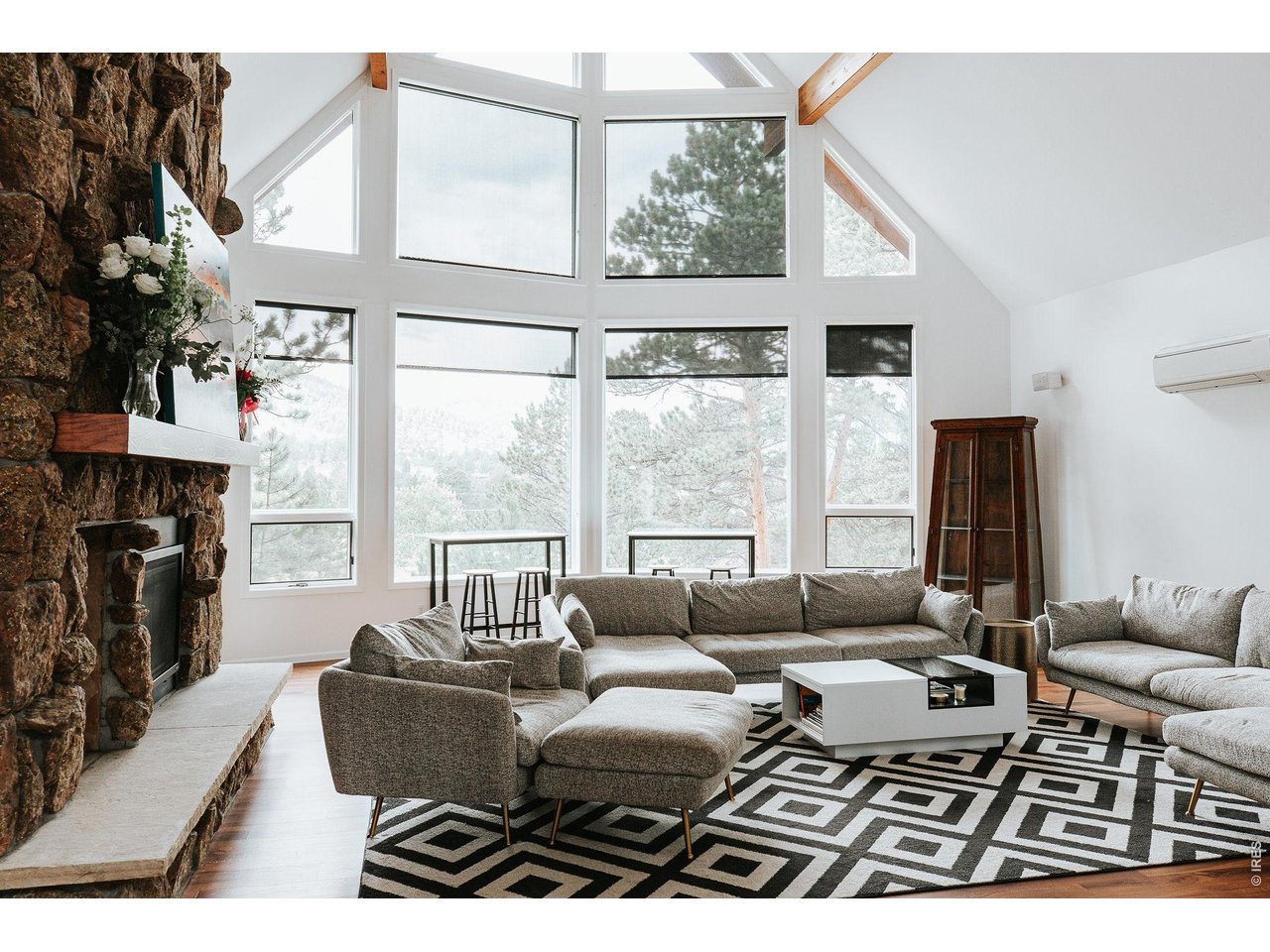 3202 Thunder Mountain Ln