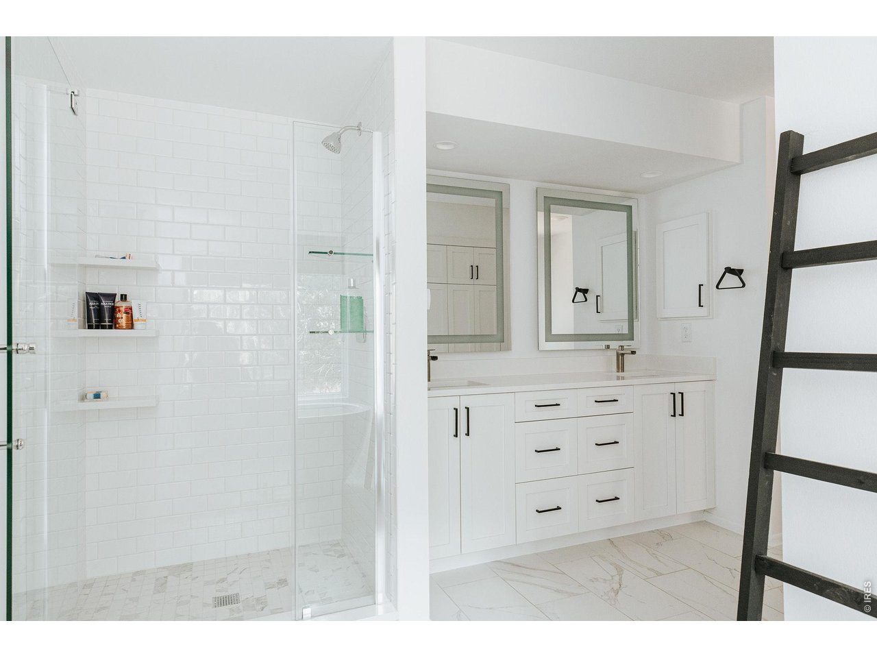 3202 Thunder Mountain Ln