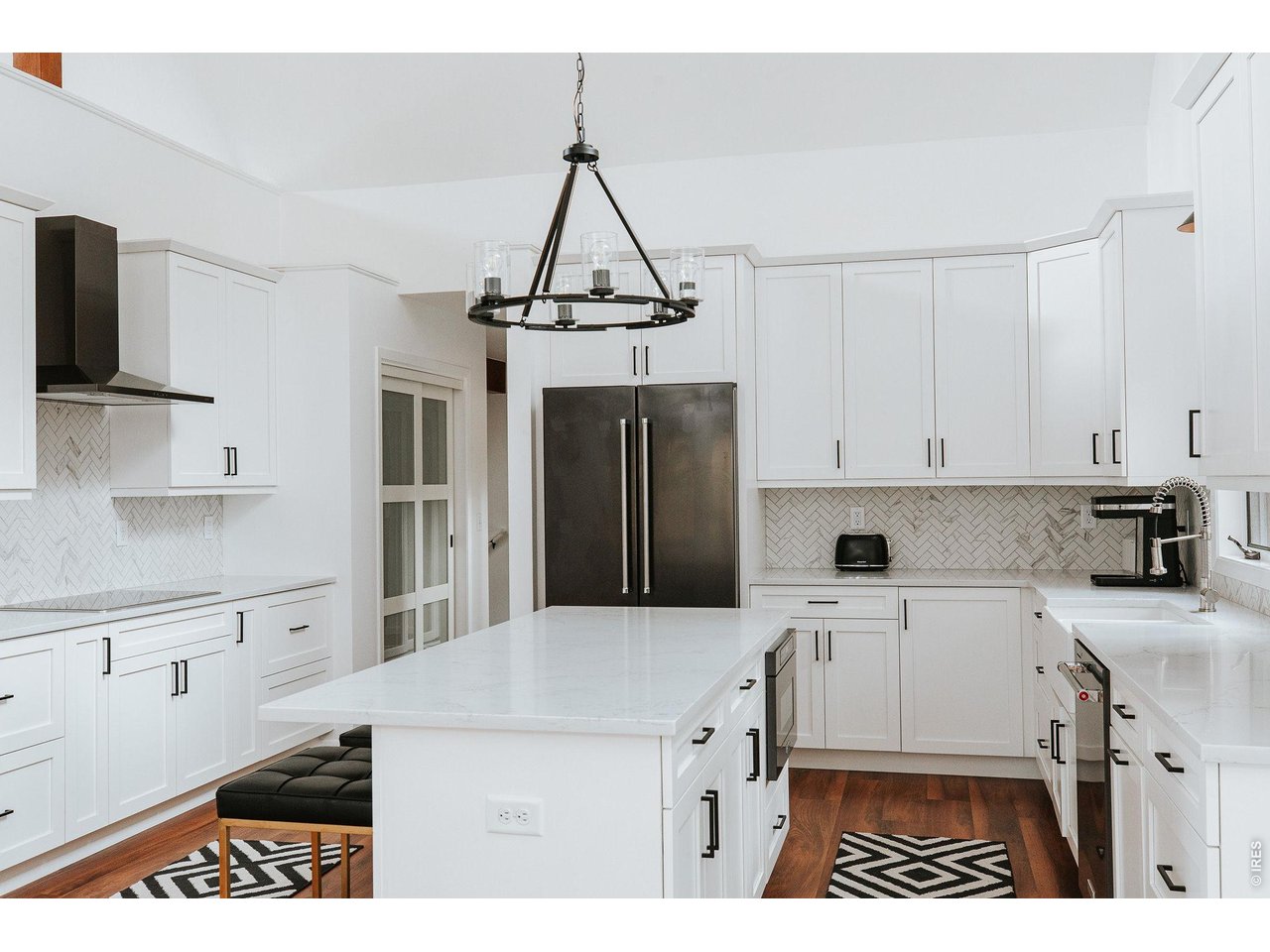 3202 Thunder Mountain Ln