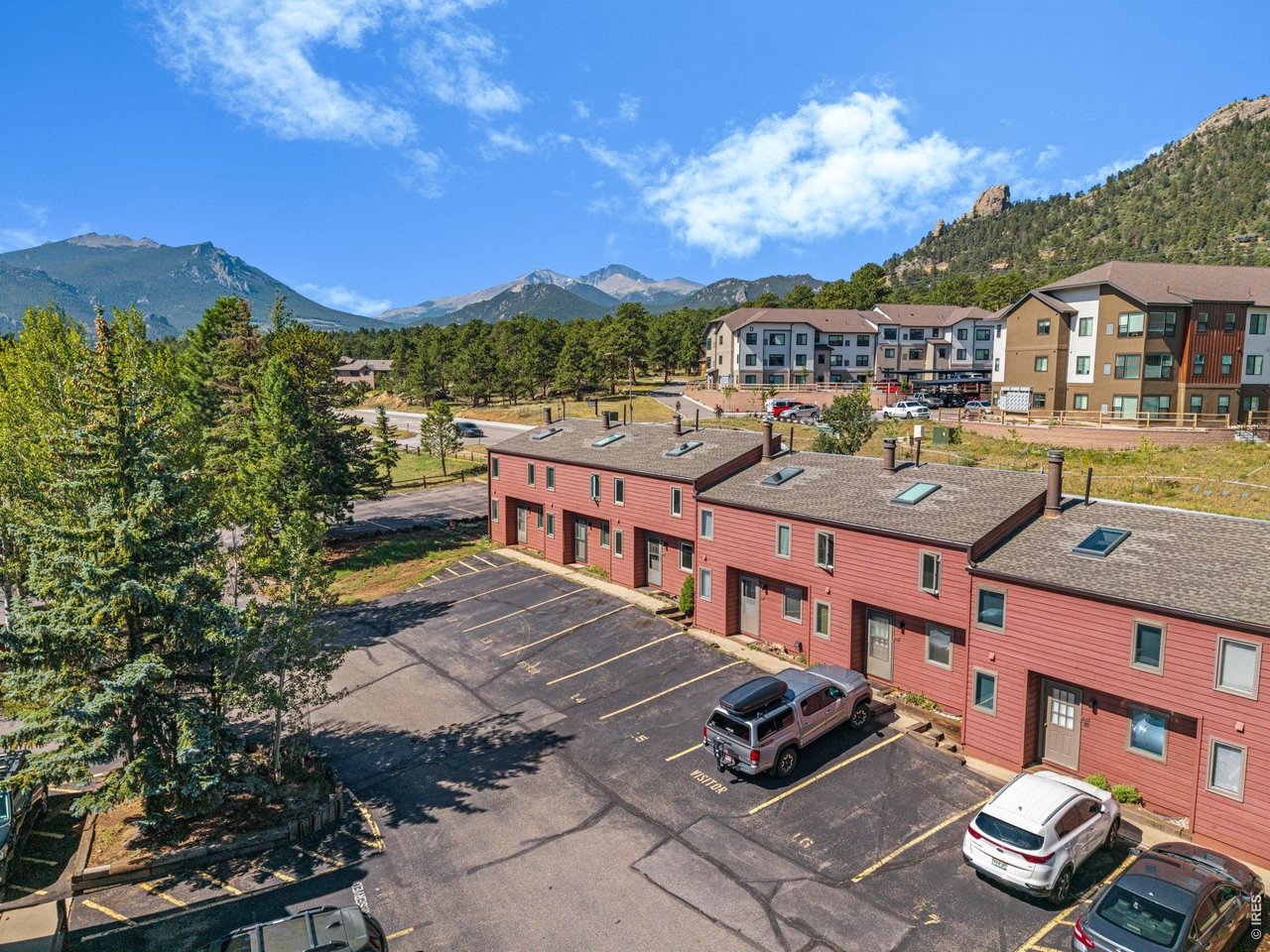 1050 S Saint Vrain Ave L-4