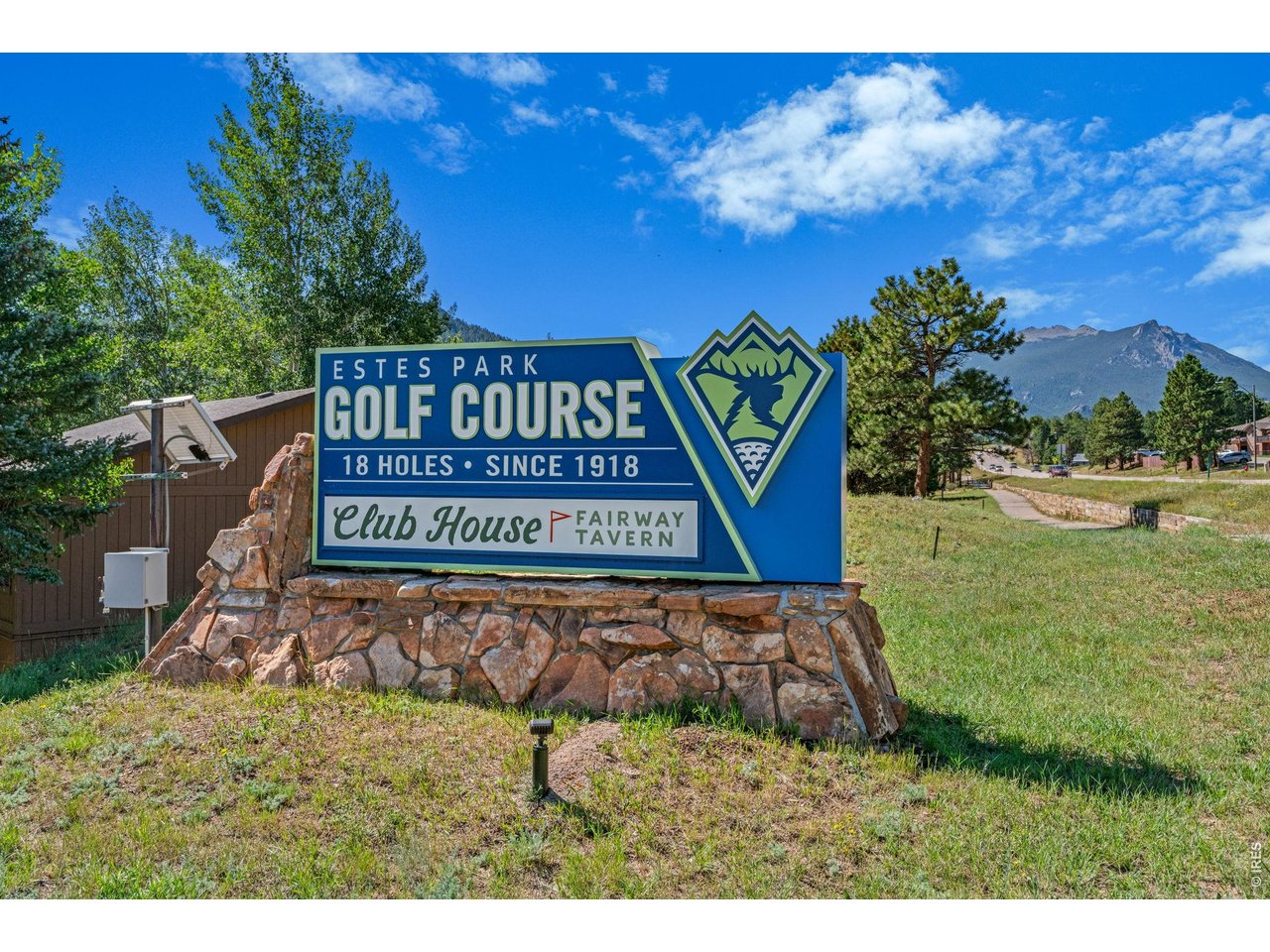 1050 S Saint Vrain Ave L-4