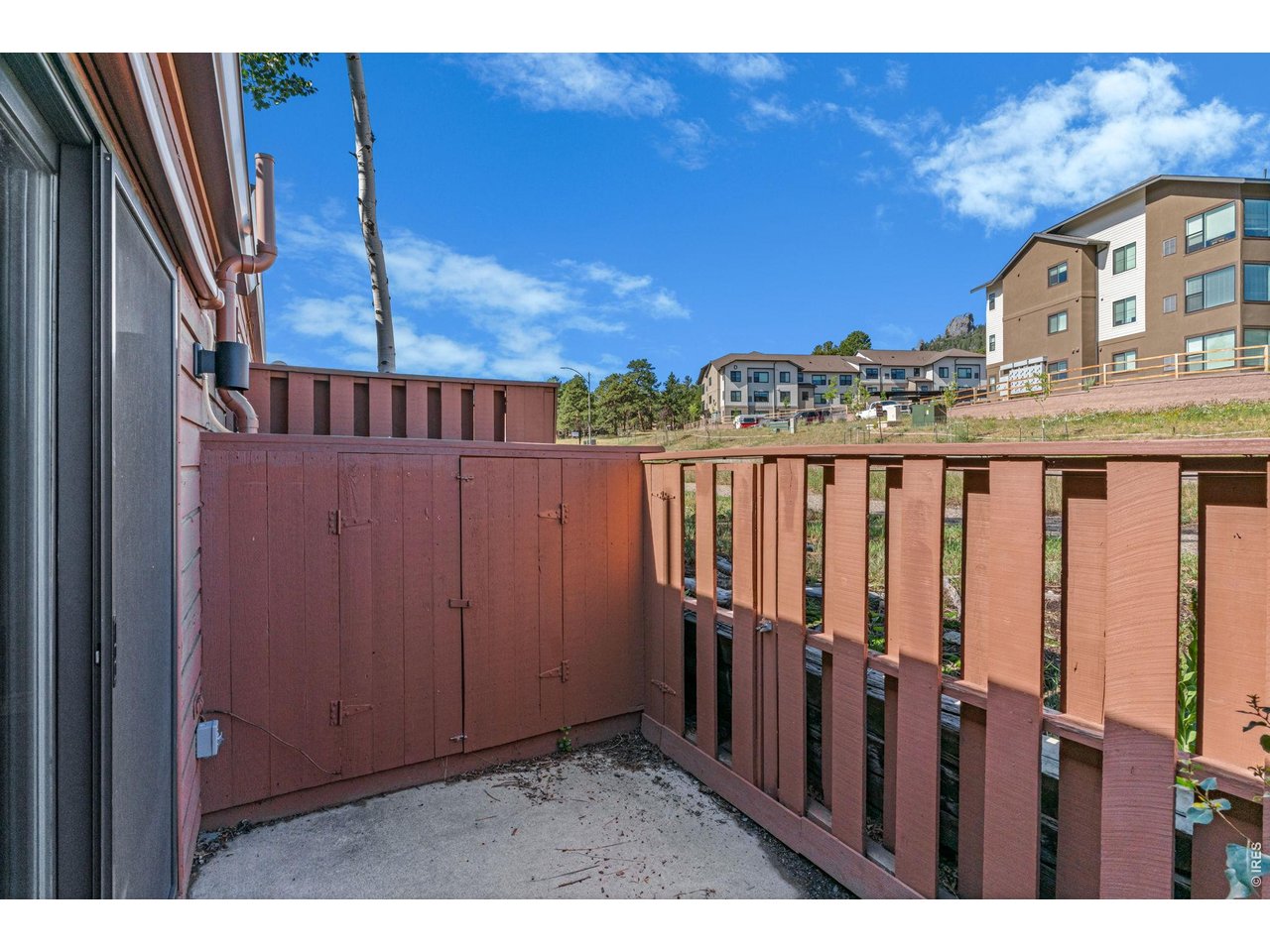 1050 S Saint Vrain Ave L-4
