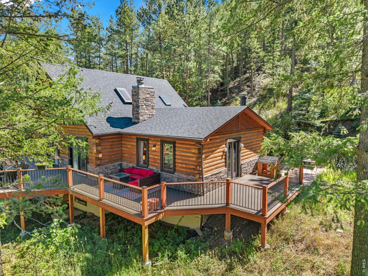 459 Streamside Dr