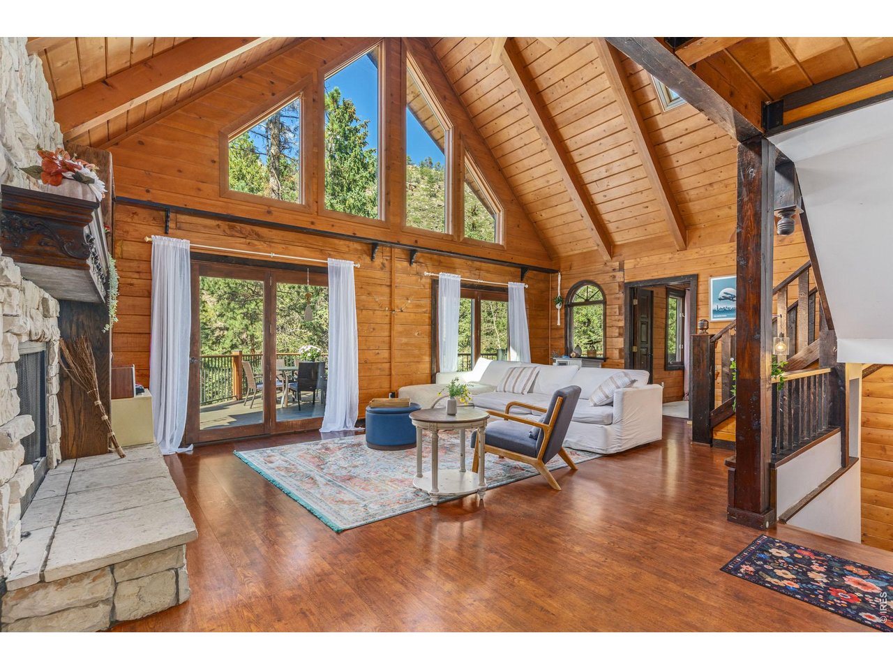 459 Streamside Dr