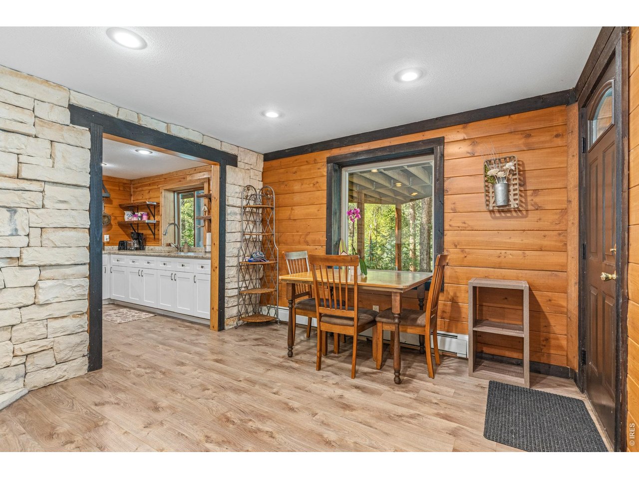 459 Streamside Dr