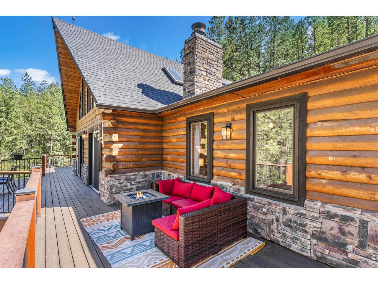 459 Streamside Dr