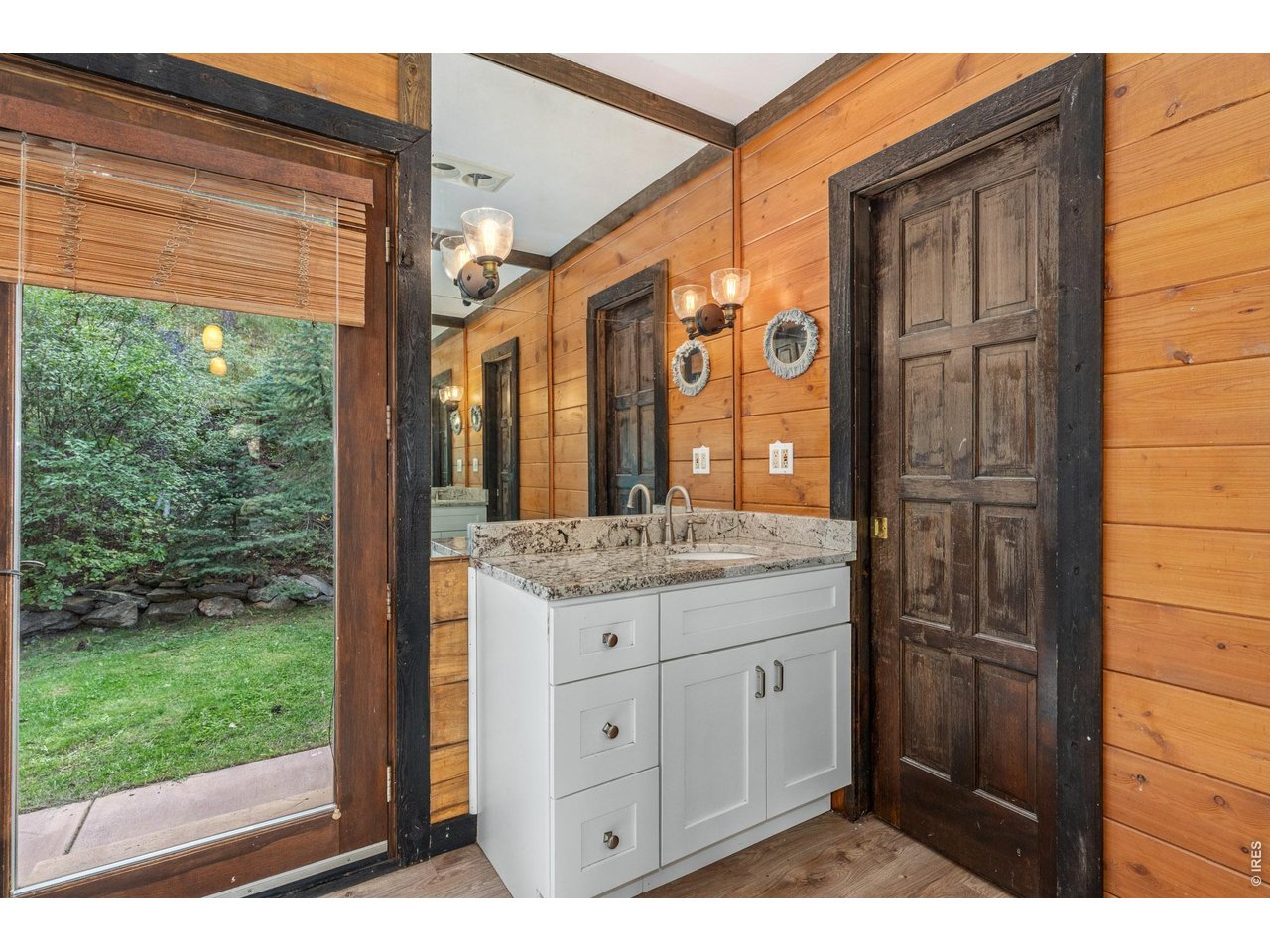 459 Streamside Dr