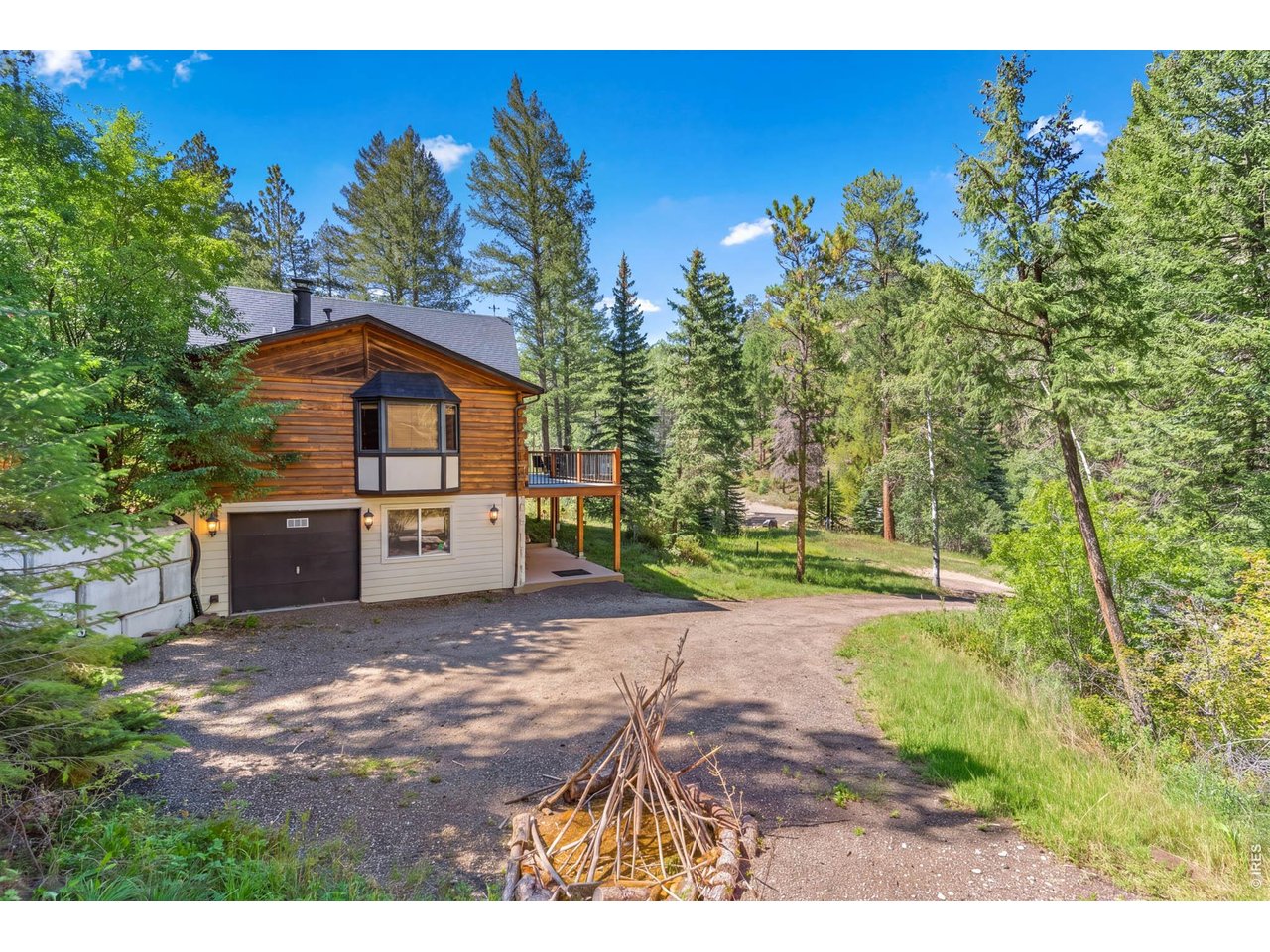 459 Streamside Dr