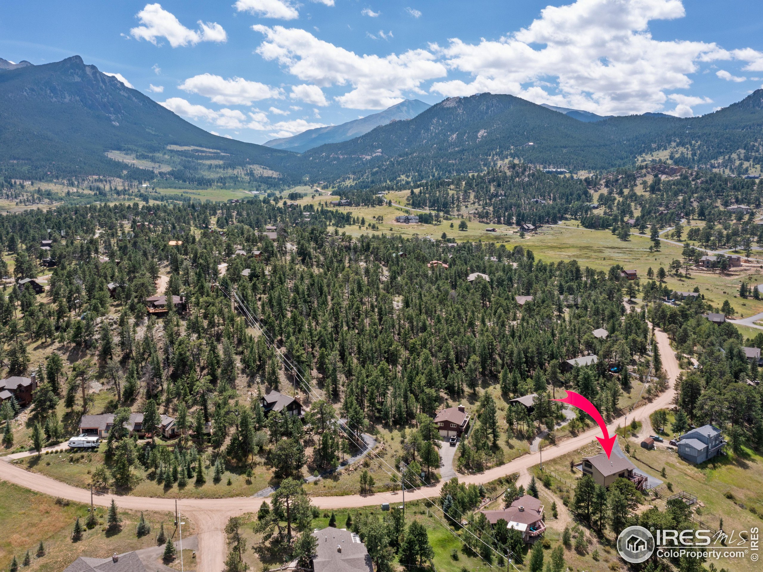 511 Whispering Pines Dr