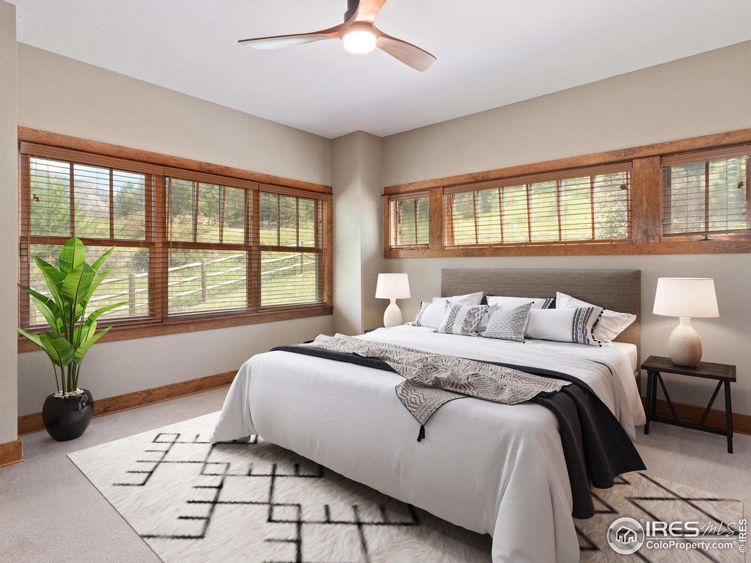 511 Whispering Pines Dr