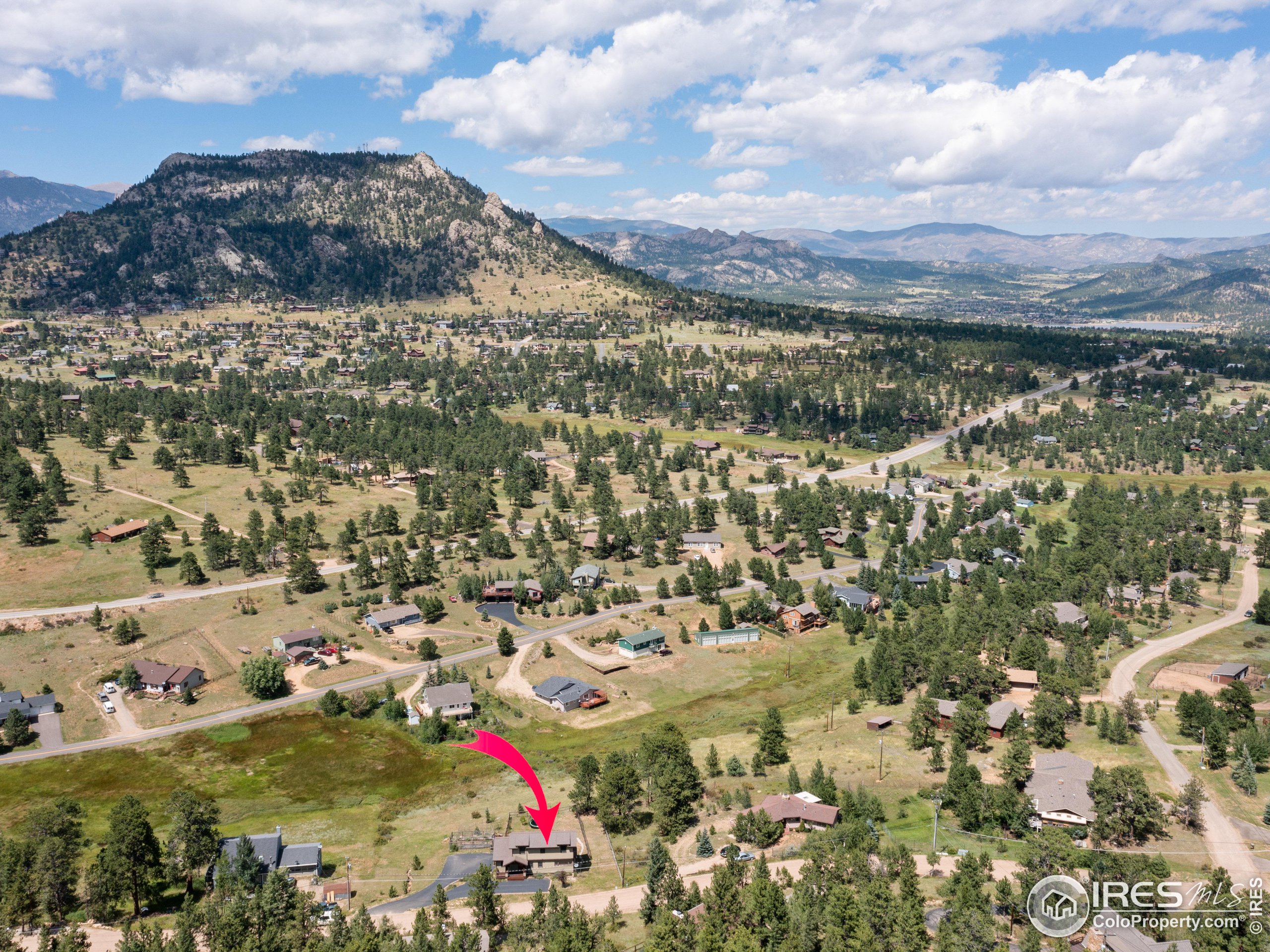 511 Whispering Pines Dr