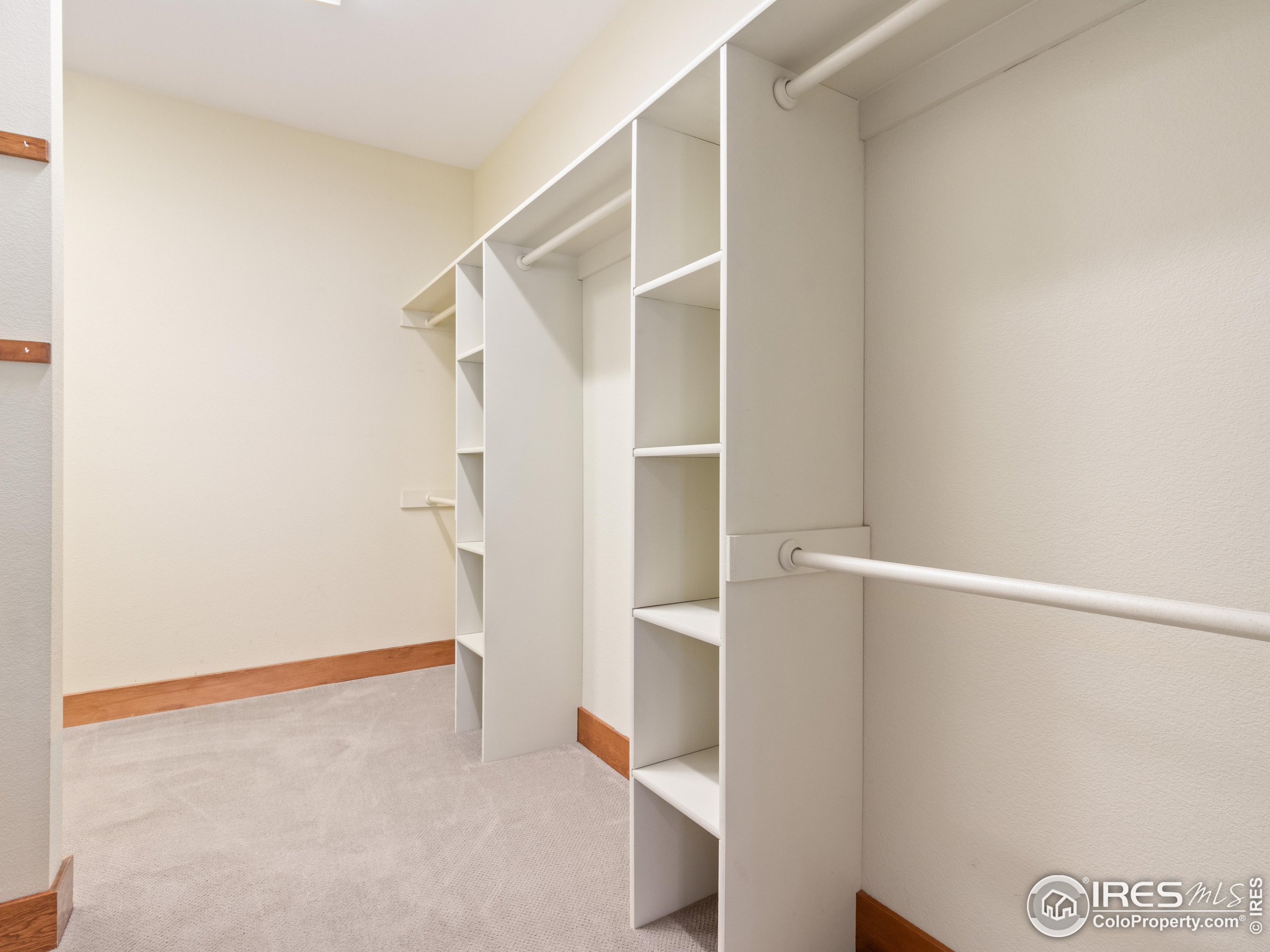 511 Whispering Pines Dr