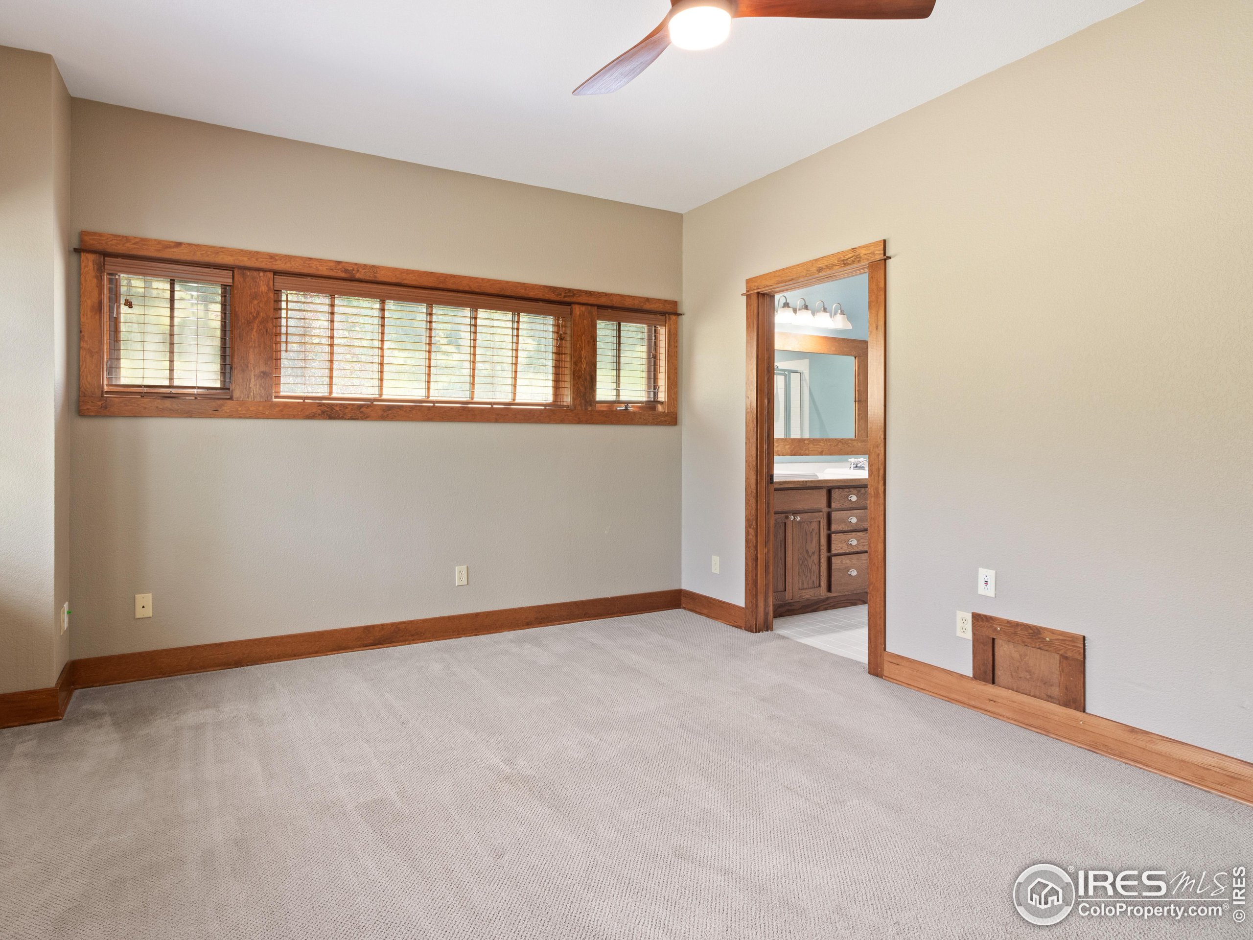 511 Whispering Pines Dr