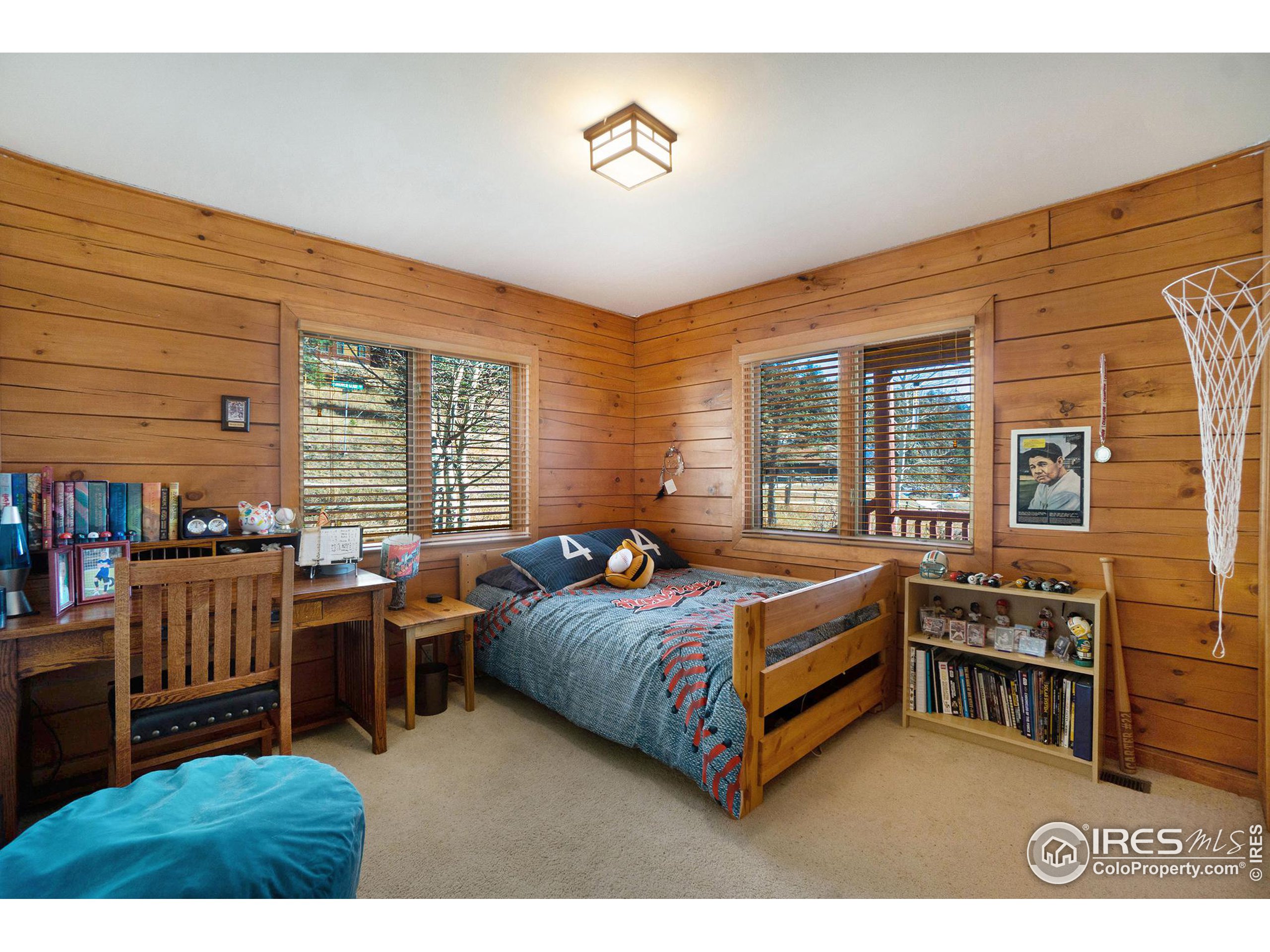 1557 Dunraven Glade Rd