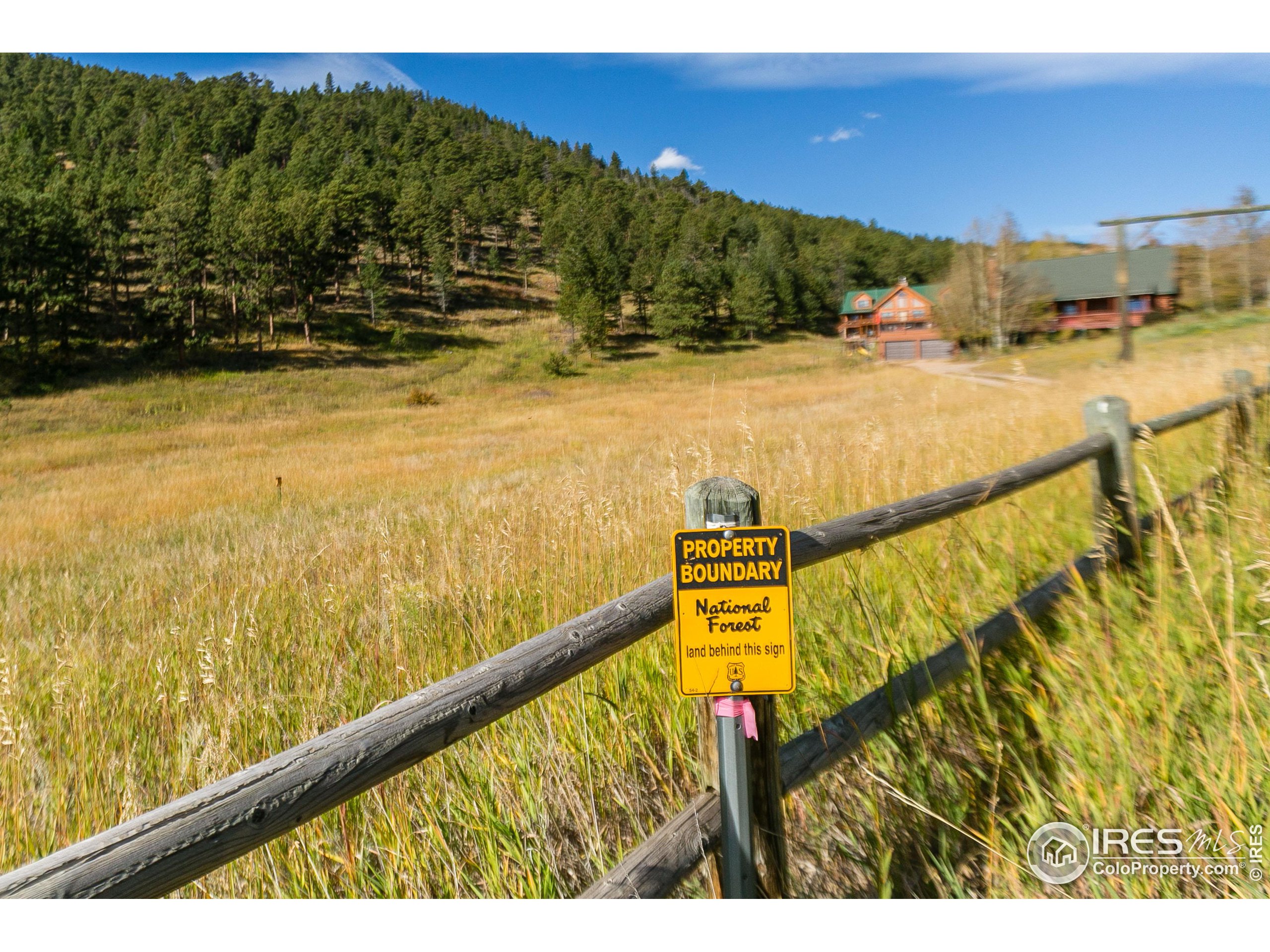 1557 Dunraven Glade Rd