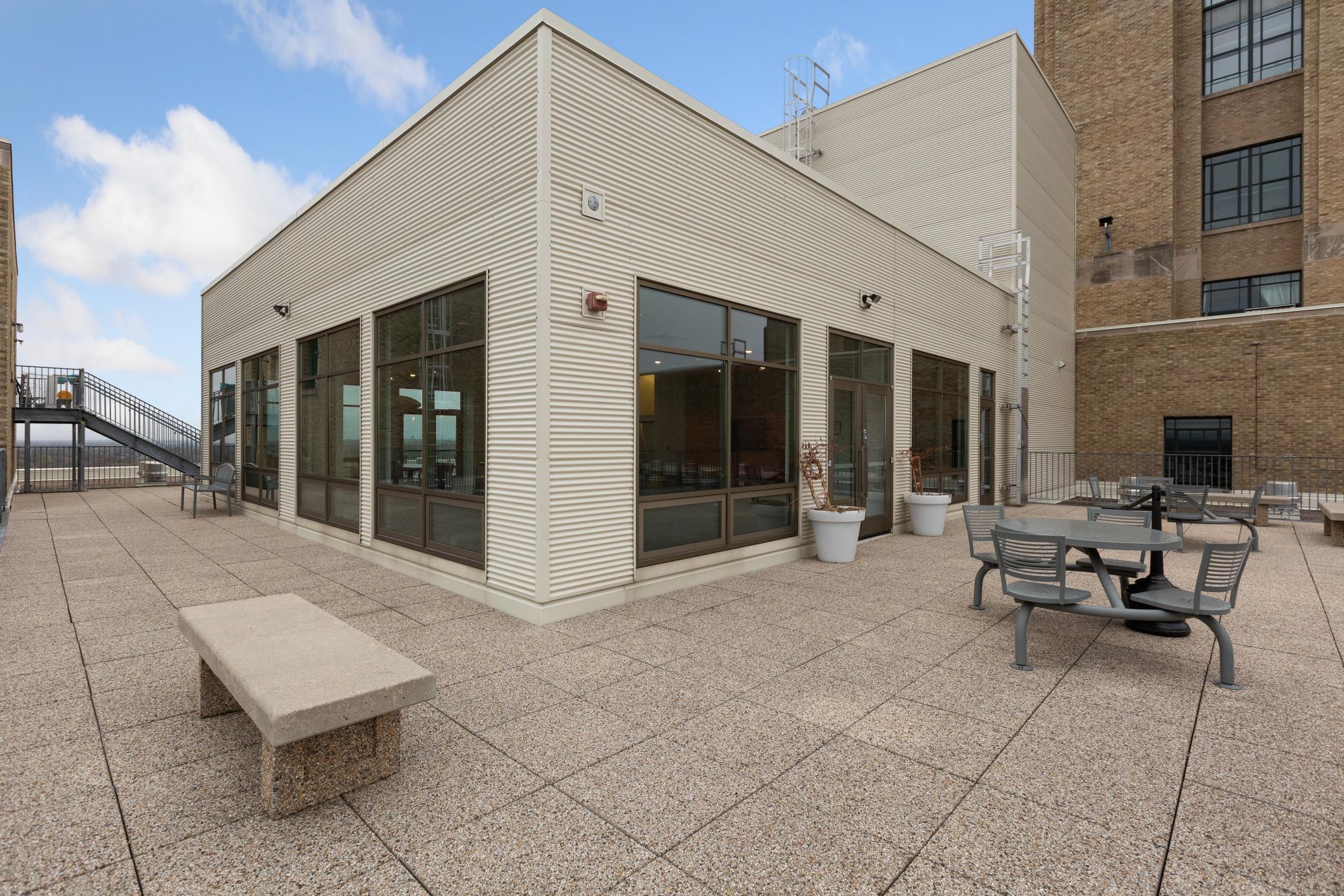 2929 Chicago Avenue Unit: 909