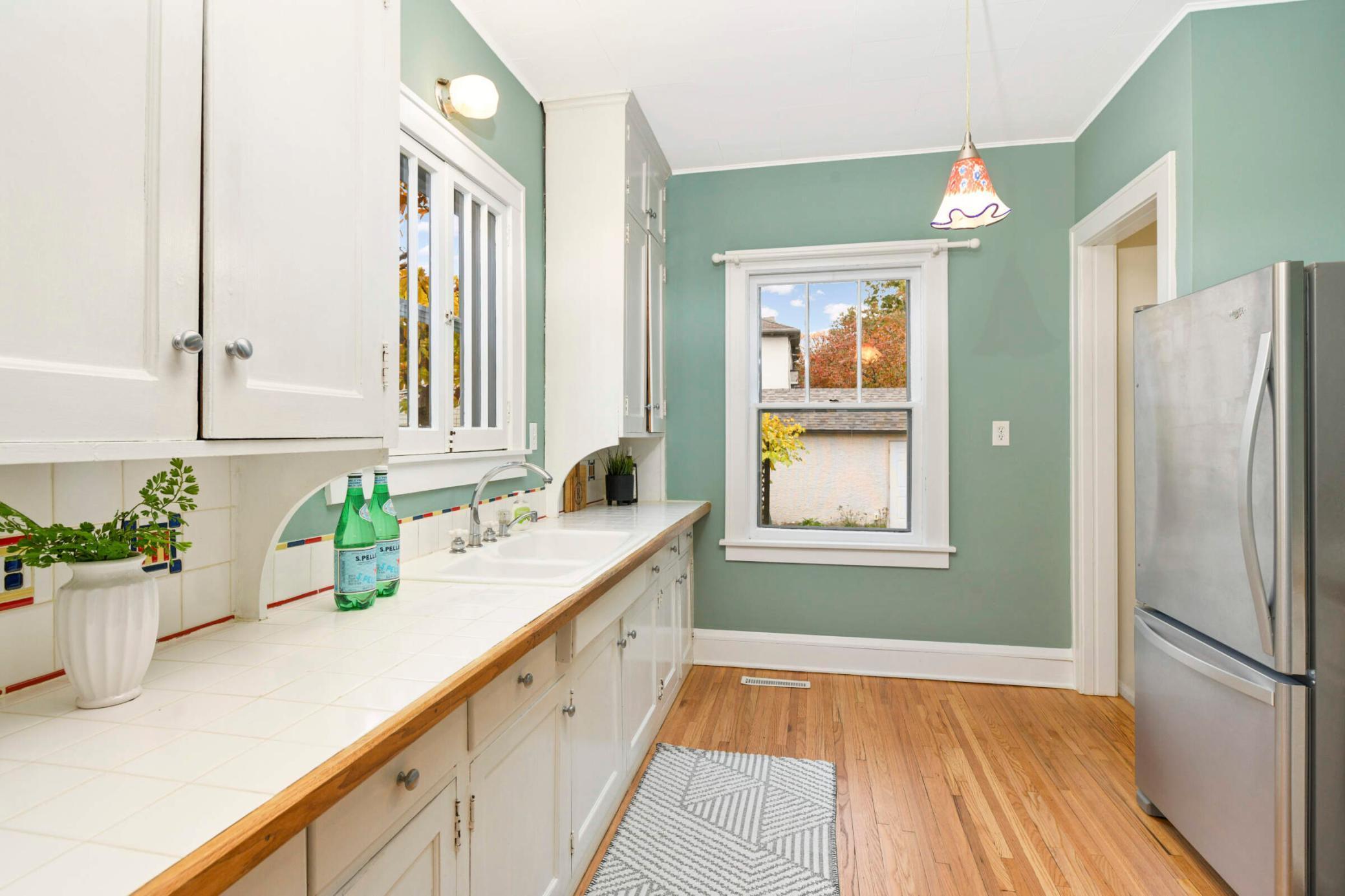 1229 Hamline Avenue N