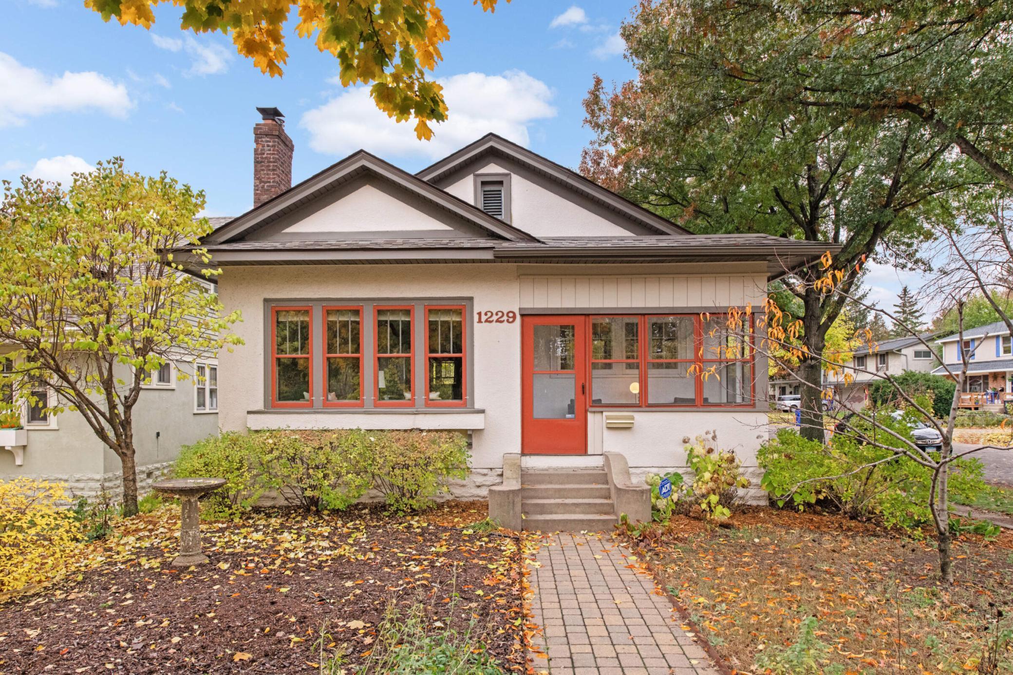 1229 Hamline Avenue N