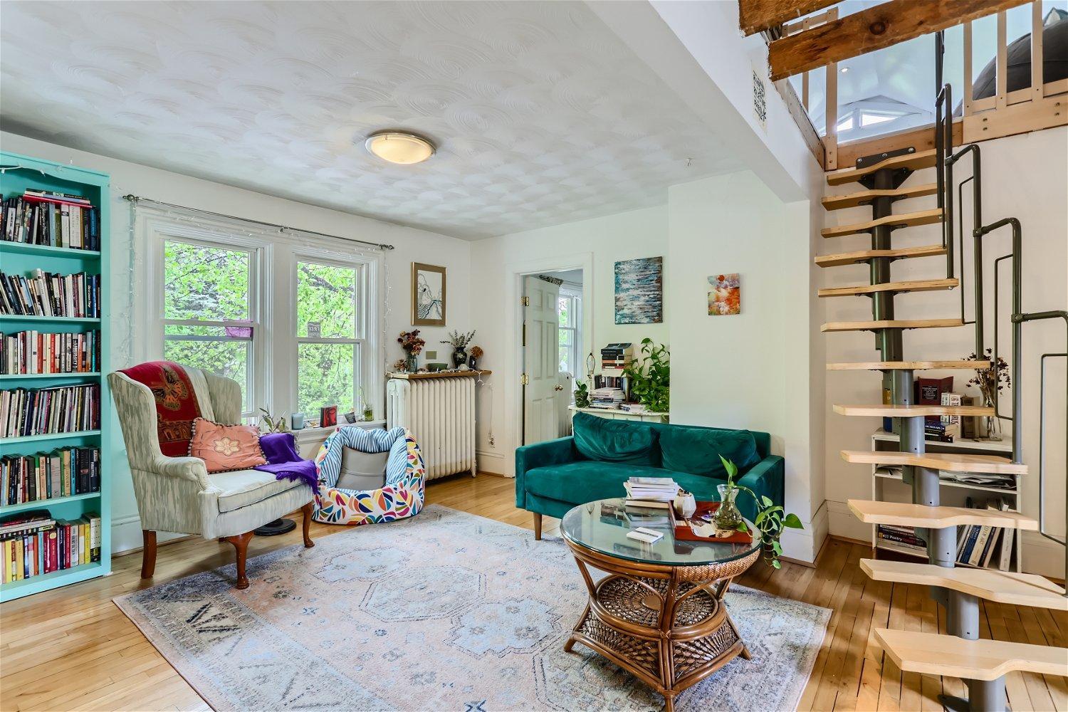 1860 Saint Clair Avenue