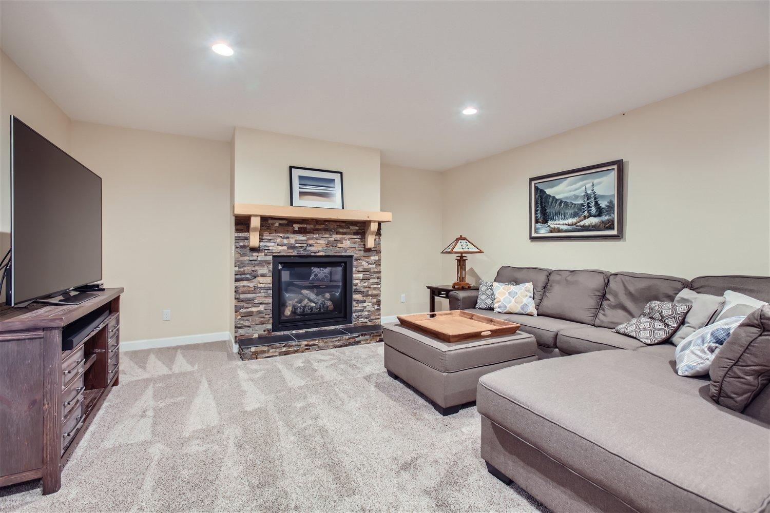 5855 Buffalo Lane
