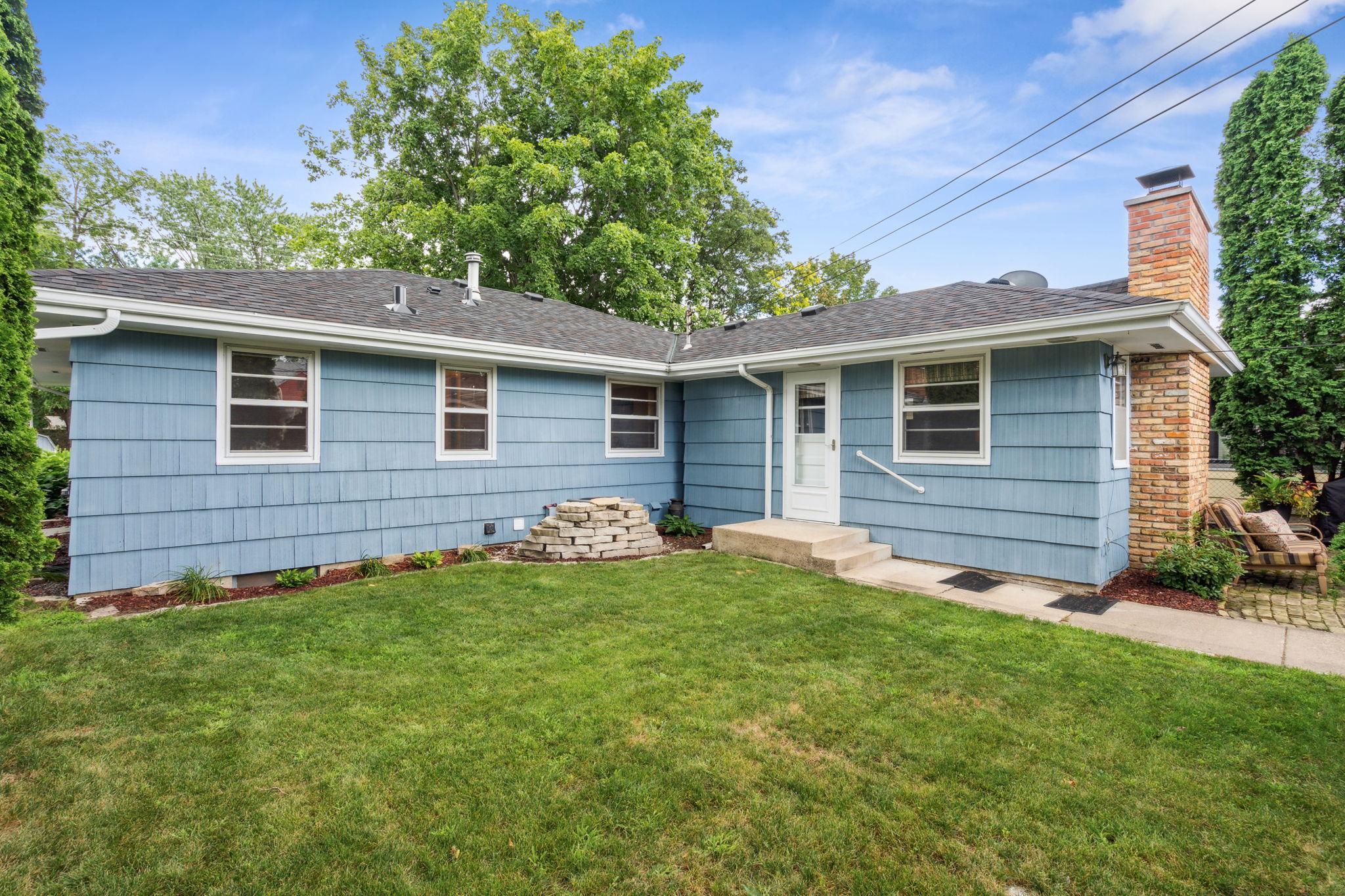 7240 Pleasant Avenue