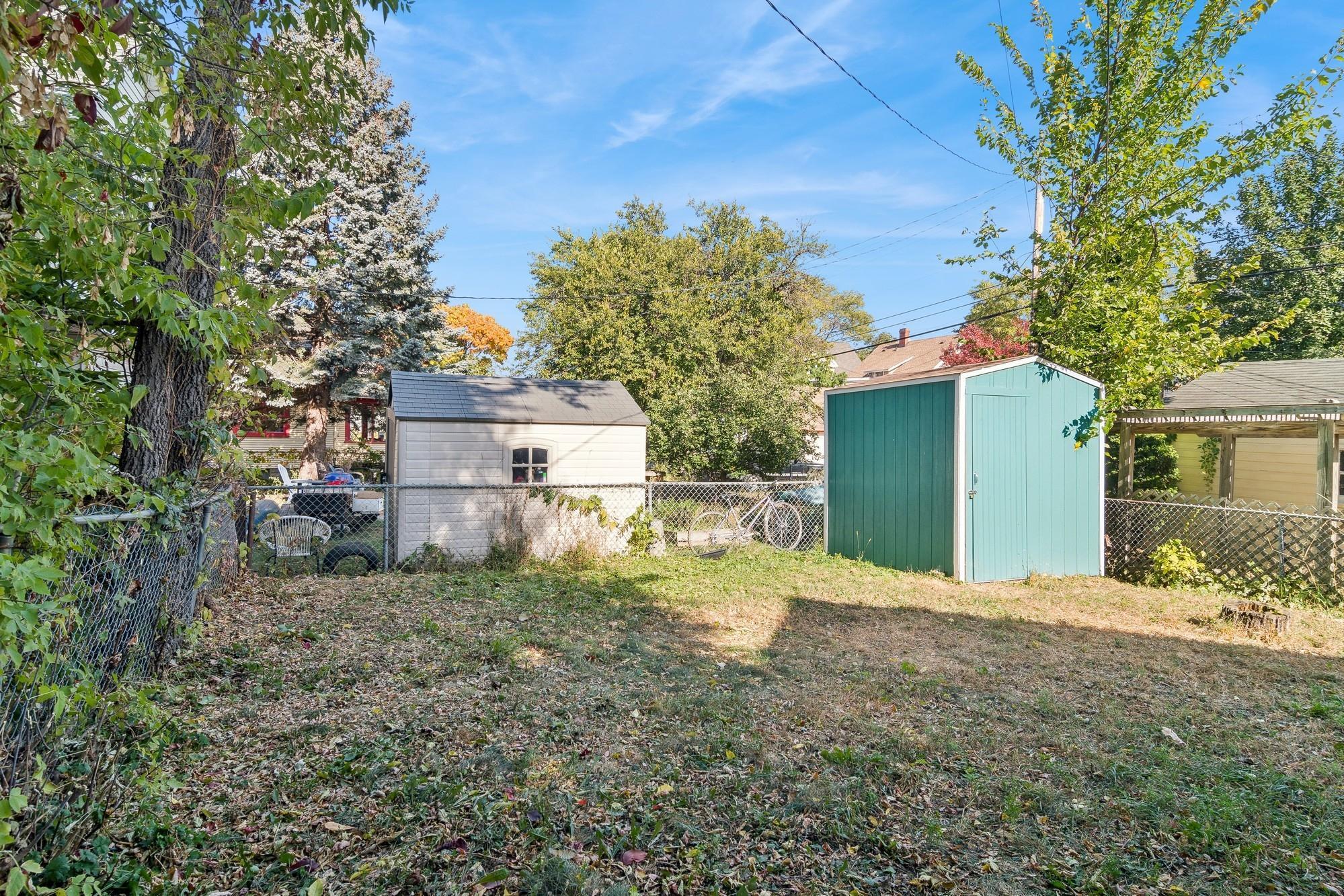 622 E 37th Street