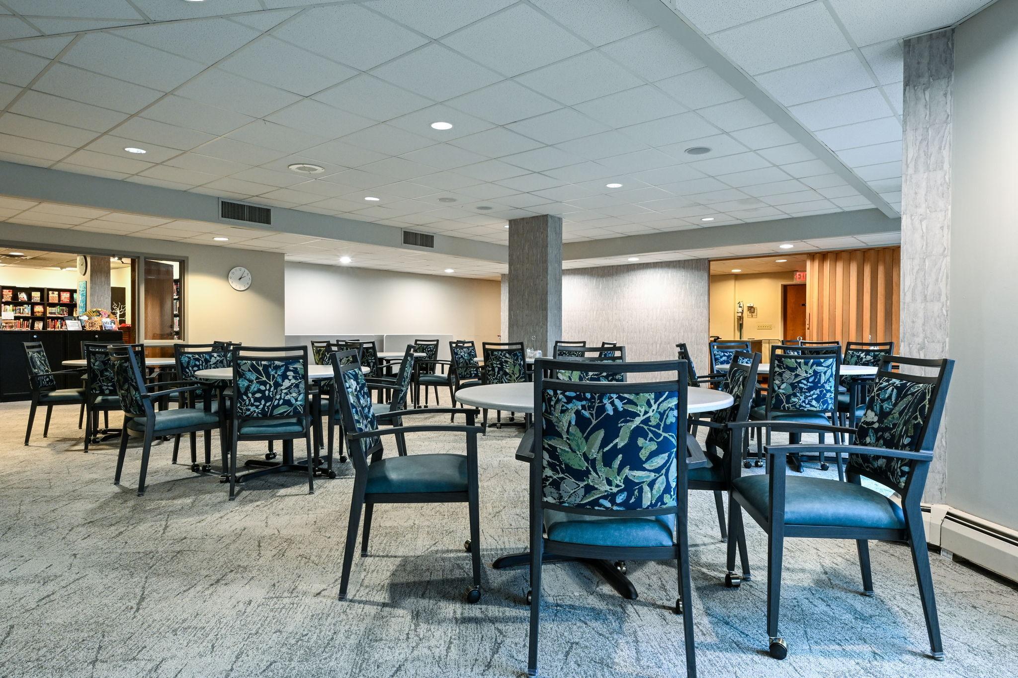 1425 W 28th Street Unit: 406