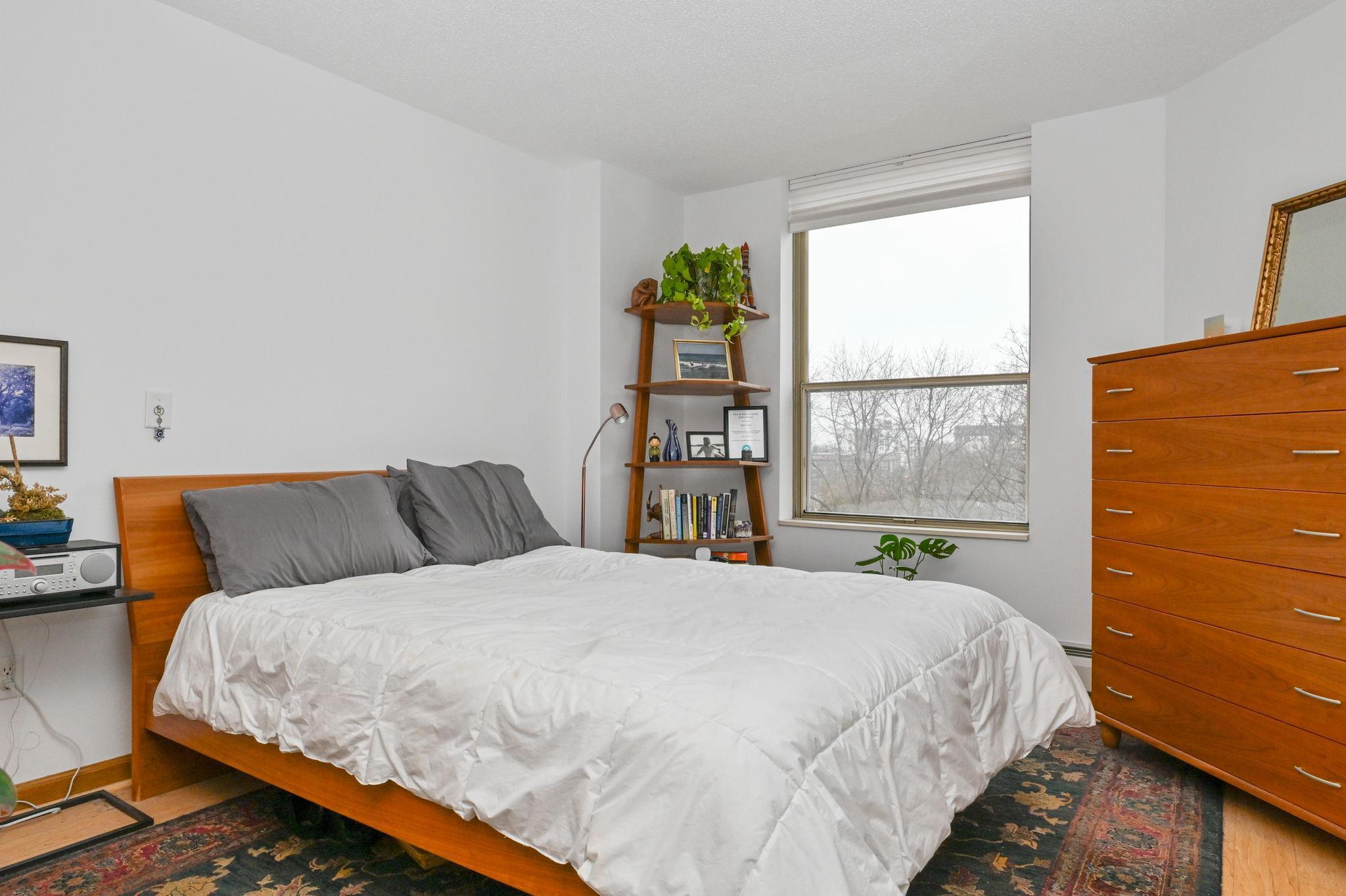 1425 W 28th Street Unit: 406