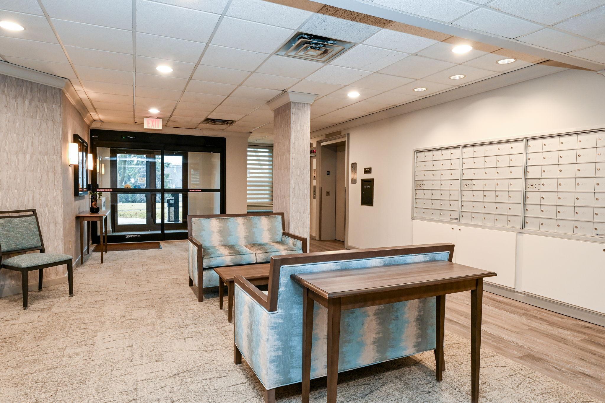 1425 W 28th Street Unit: 406