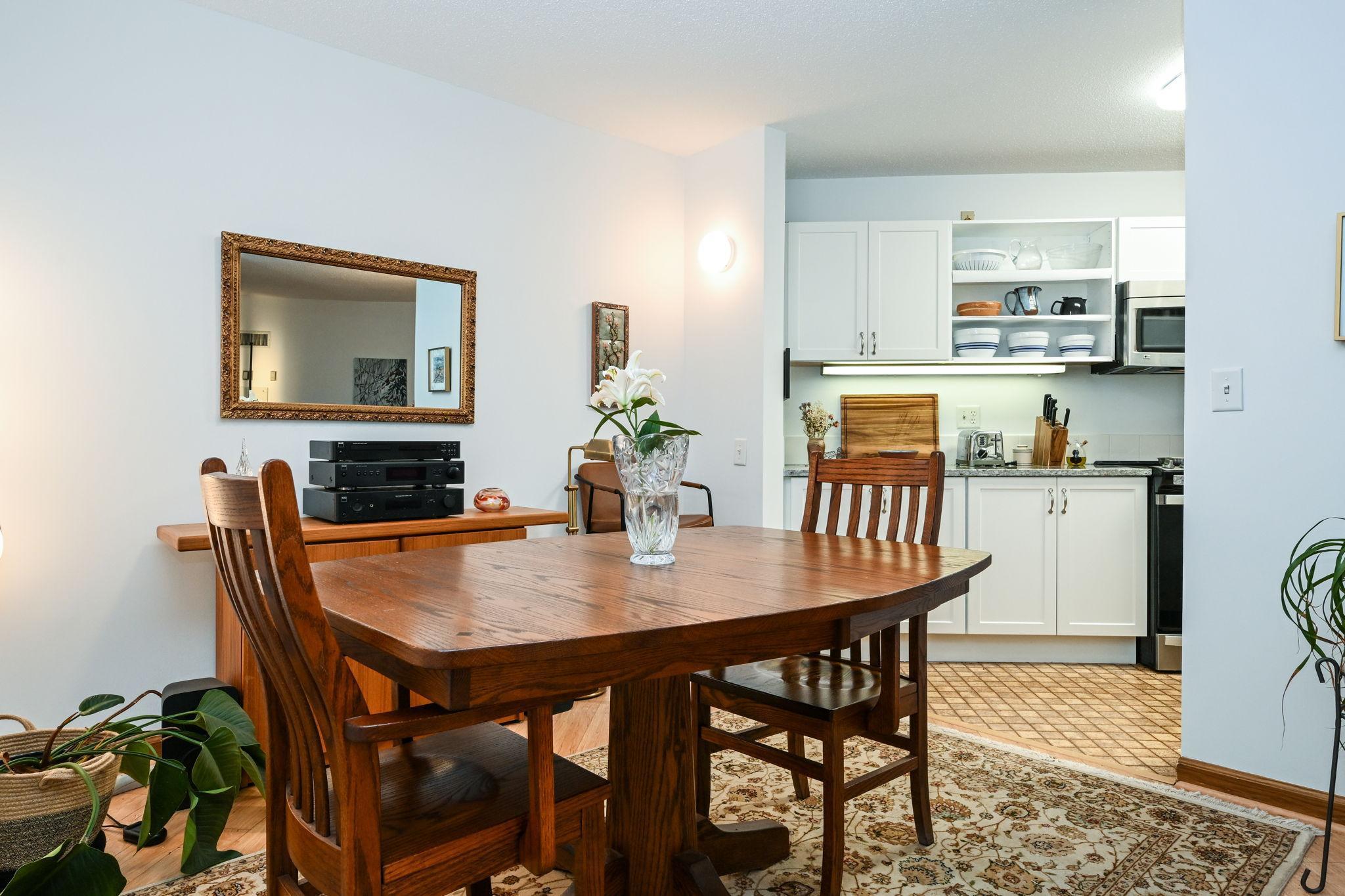 1425 W 28th Street Unit: 406