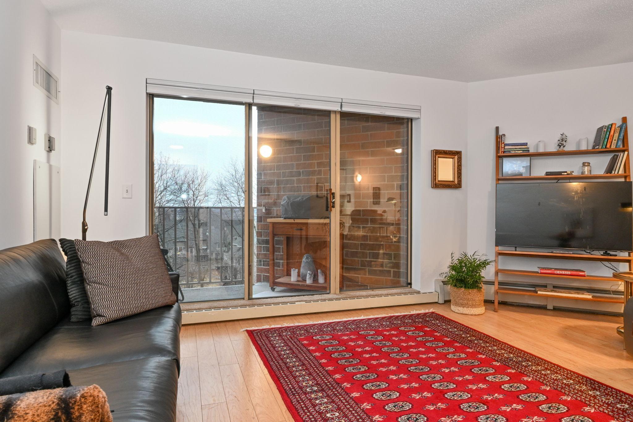 1425 W 28th Street Unit: 406