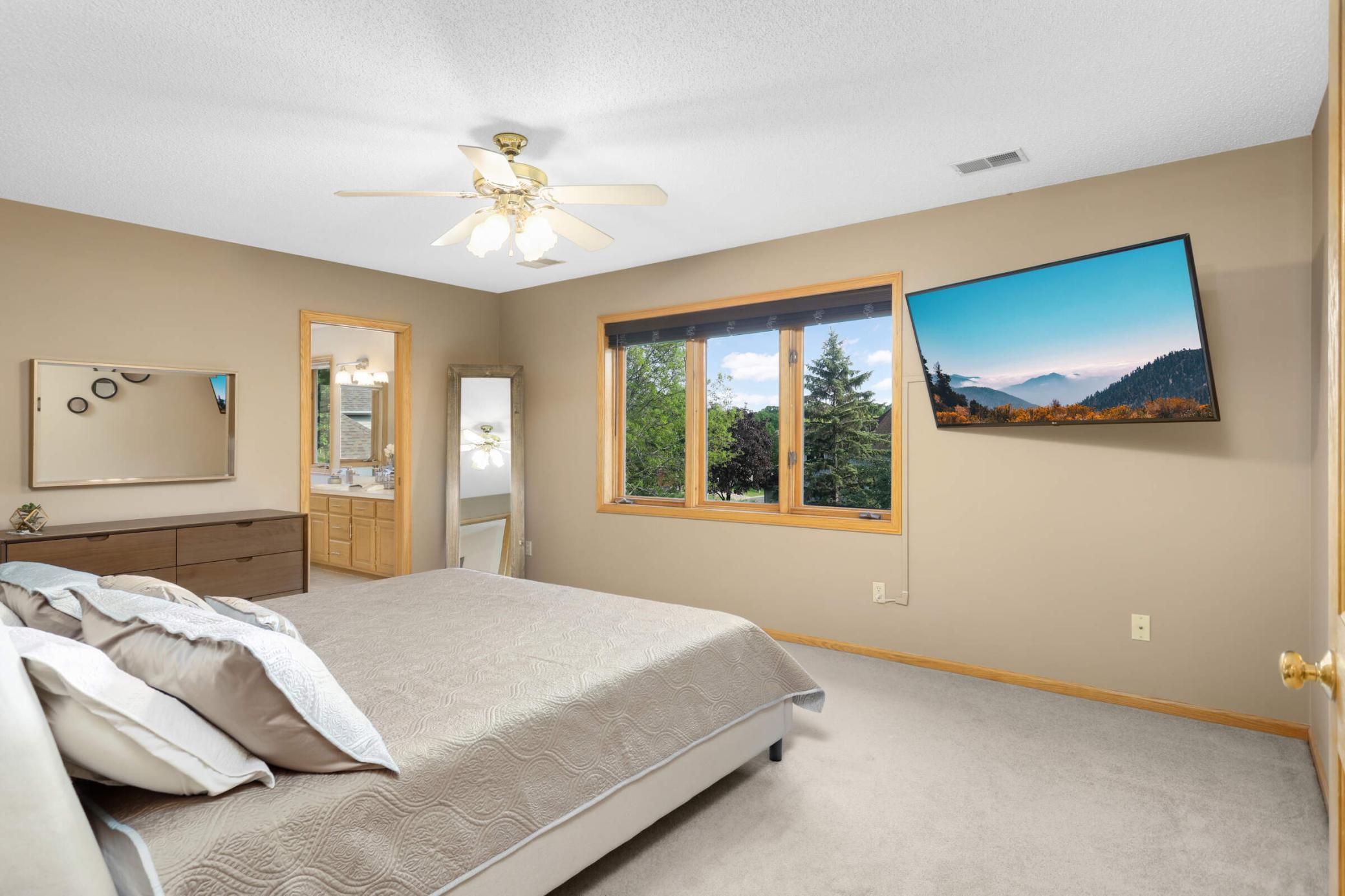 5732 Pond Court
