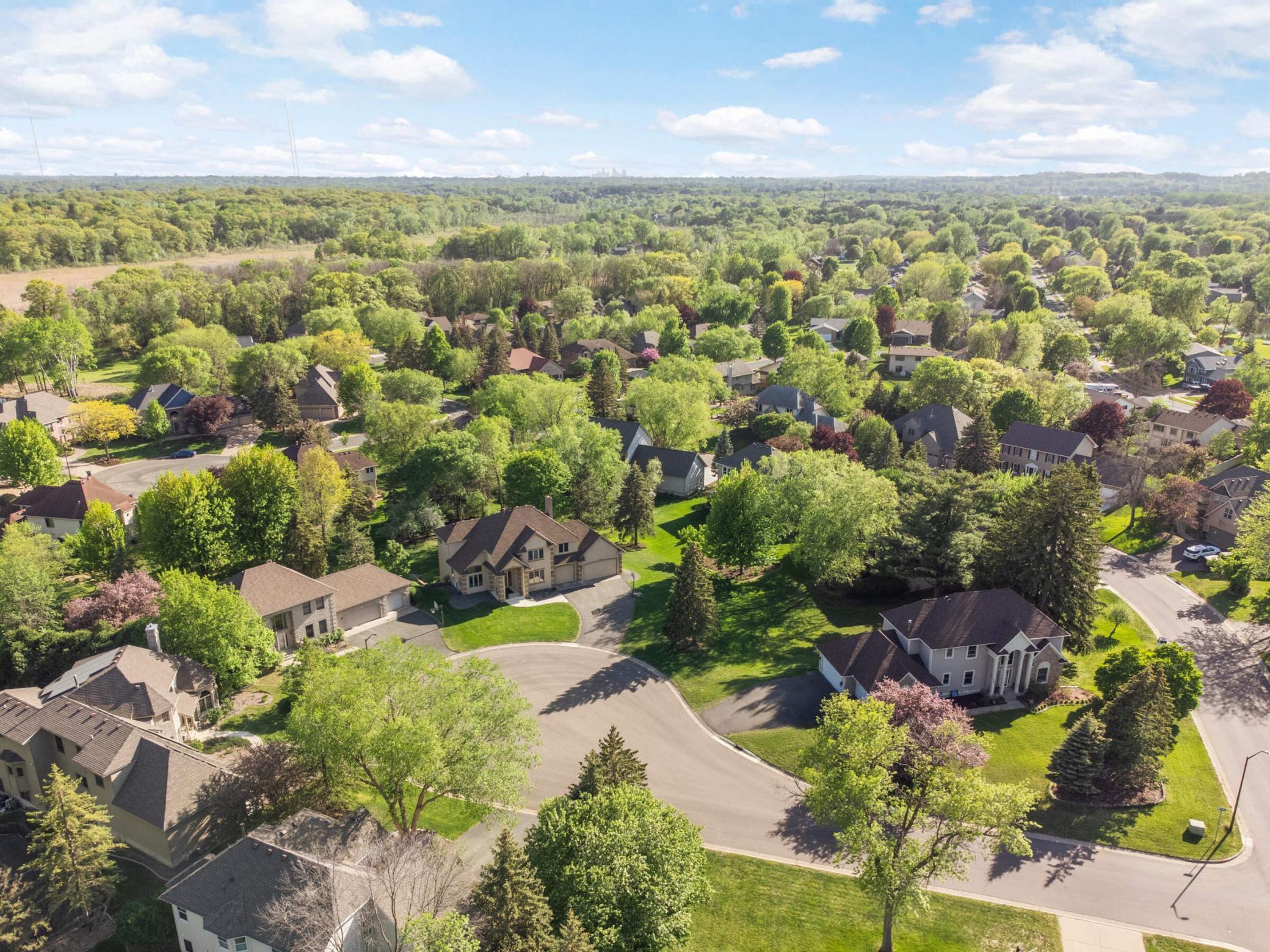 5732 Pond Court