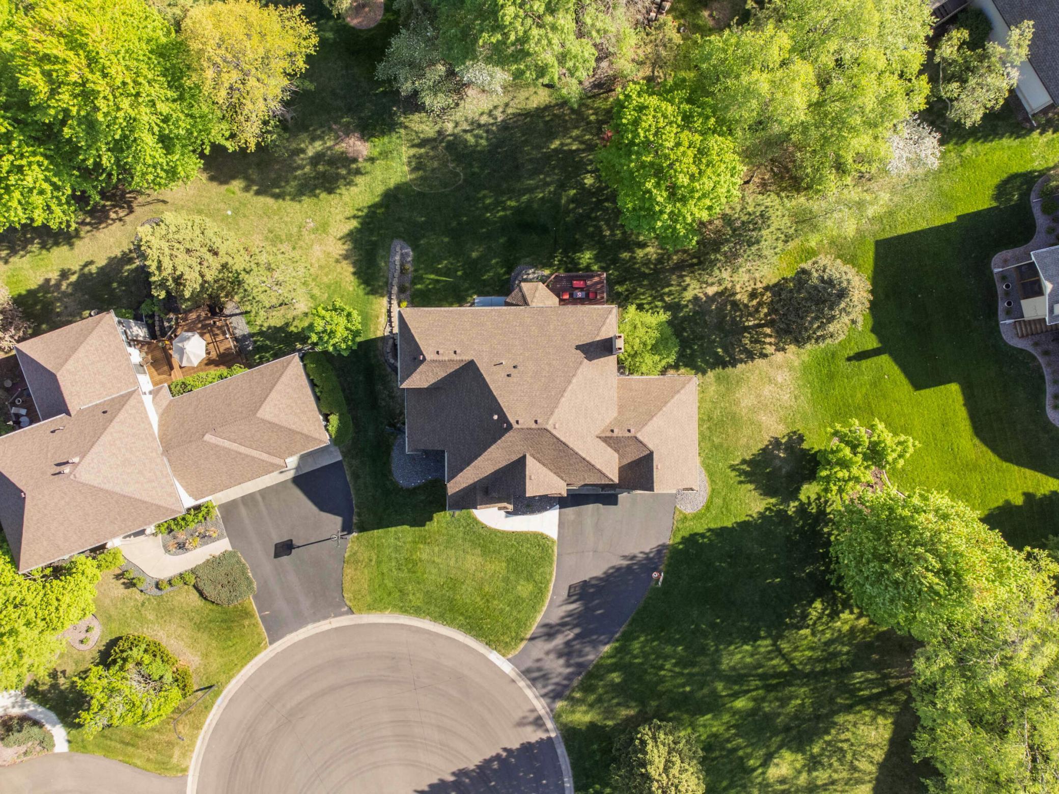 5732 Pond Court