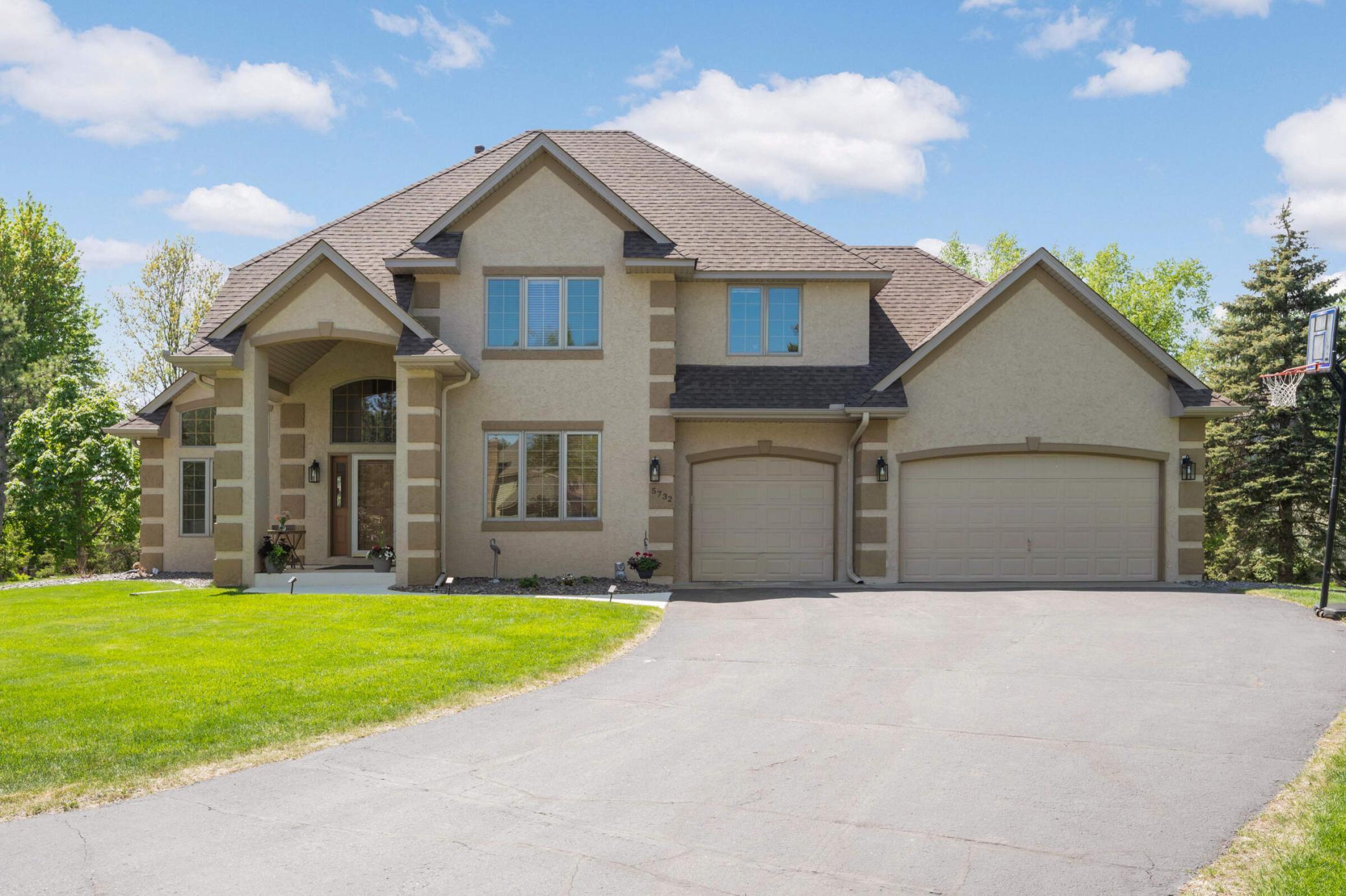 5732 Pond Court