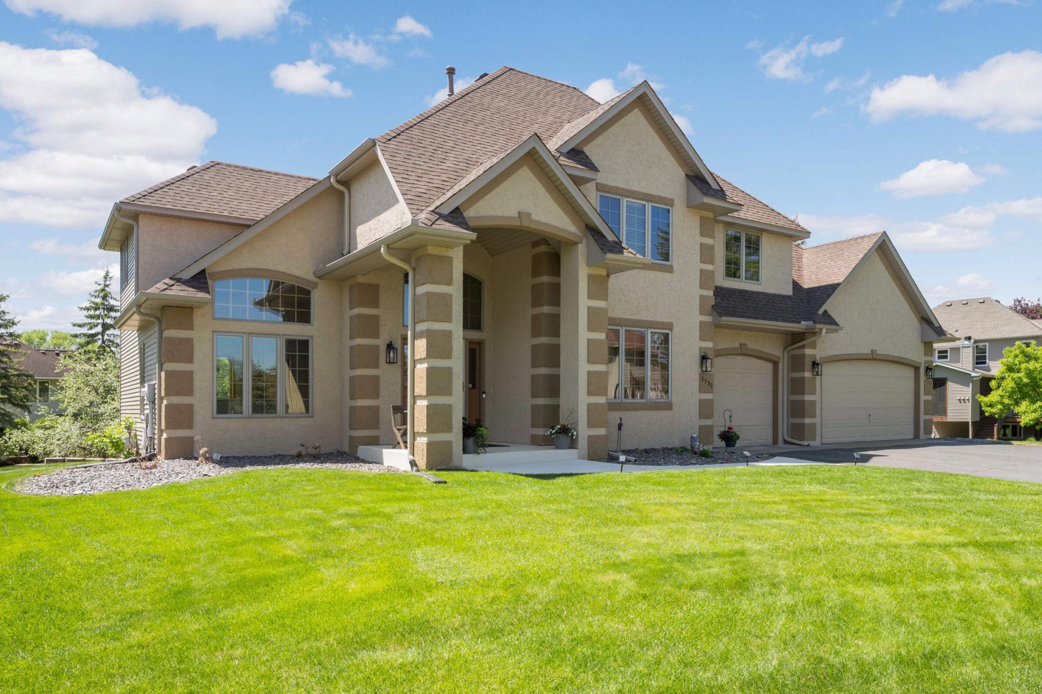 5732 Pond Court