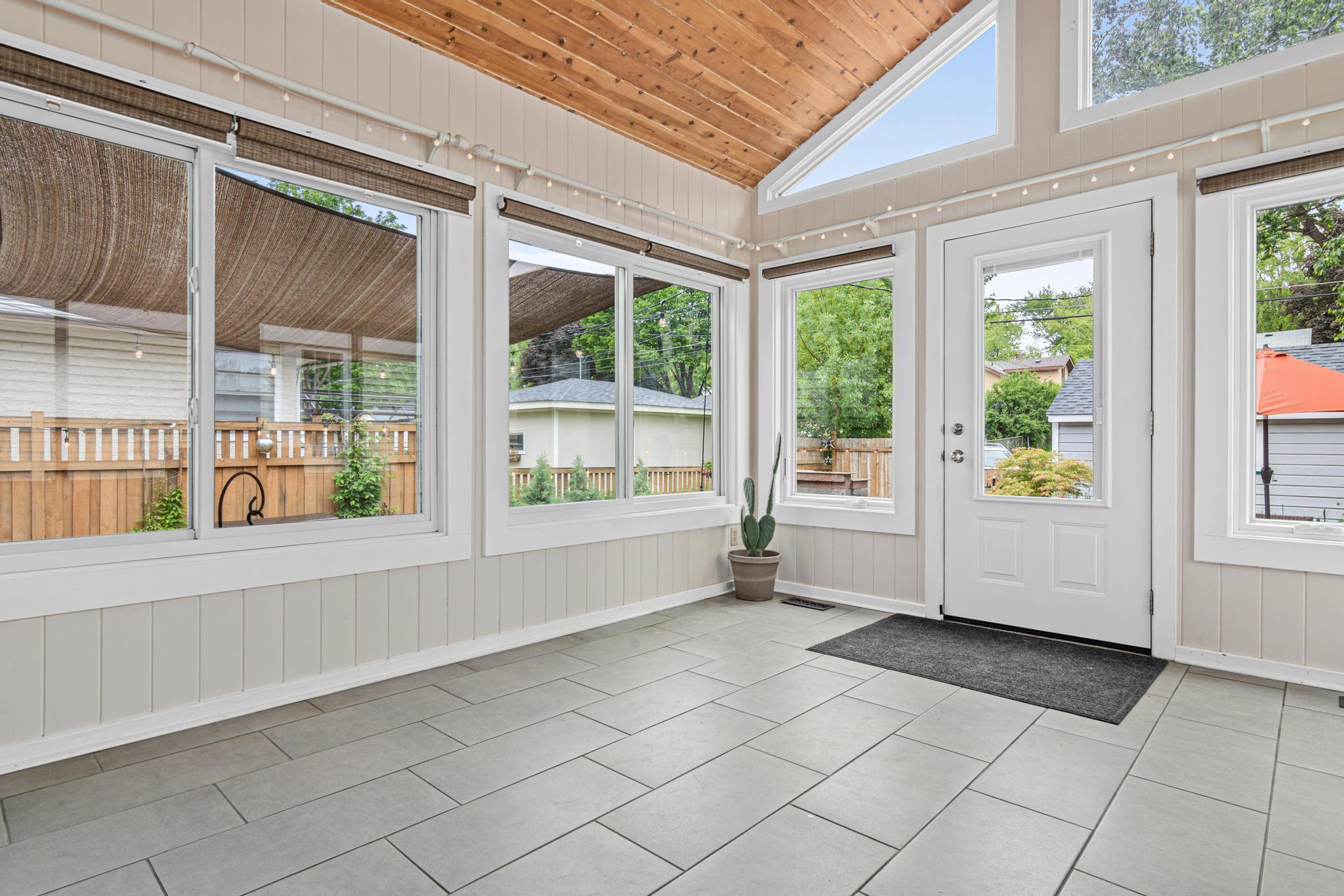 1391 Jefferson Avenue