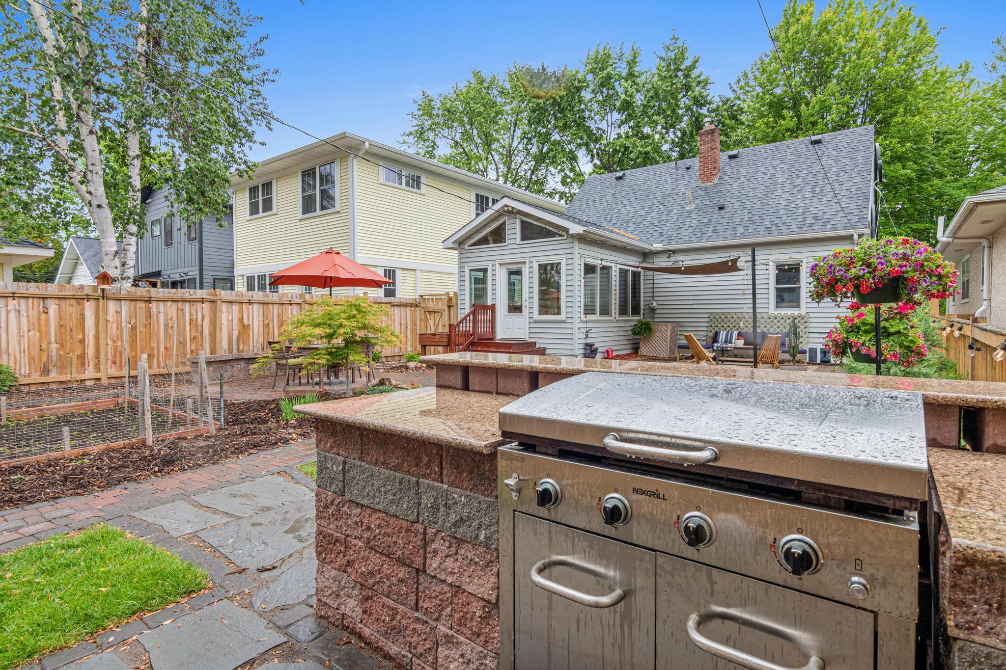 1391 Jefferson Avenue