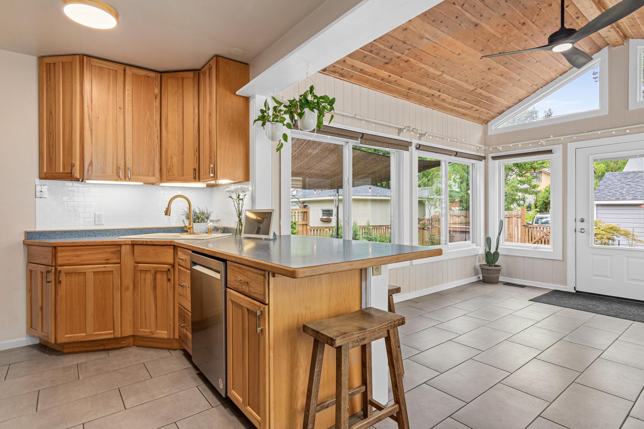 1391 Jefferson Avenue