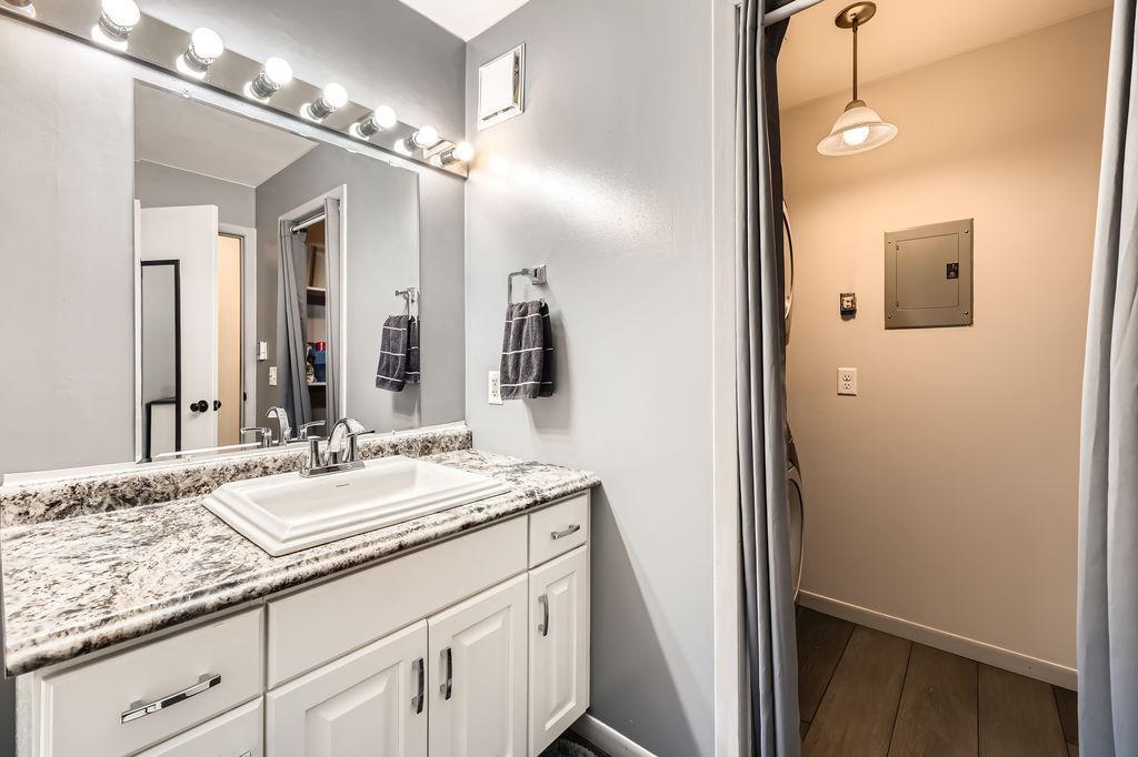 2060 Pathways Drive Unit: 13