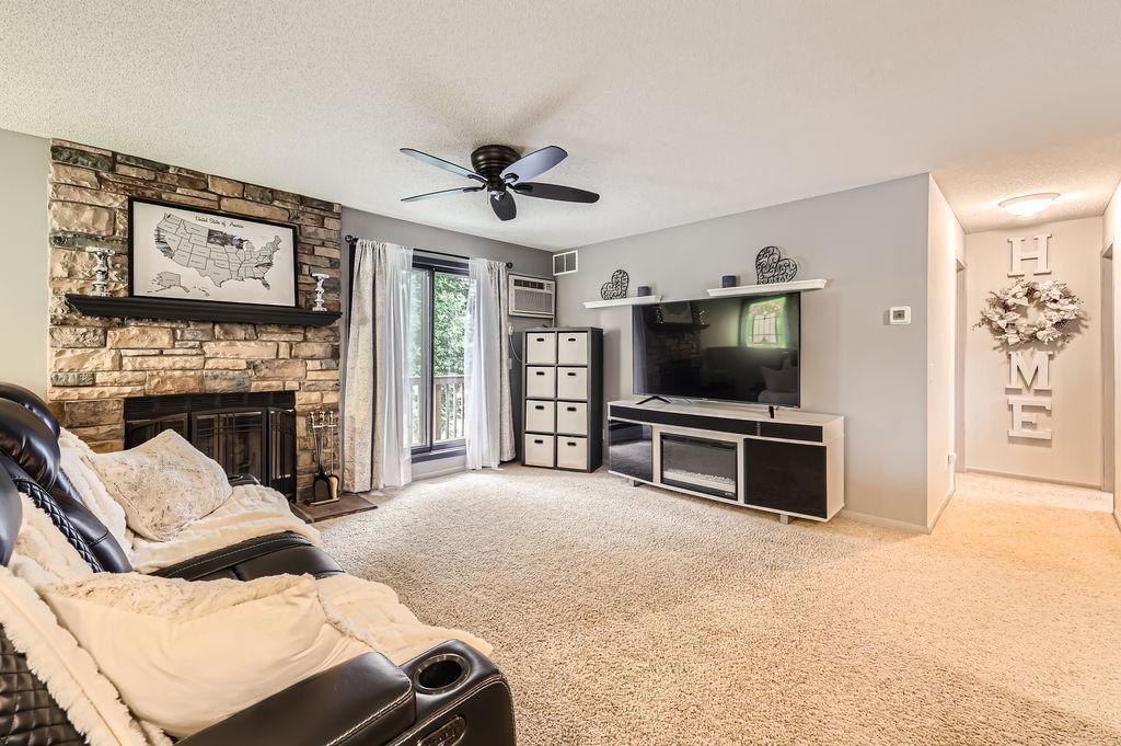 2060 Pathways Drive Unit: 13