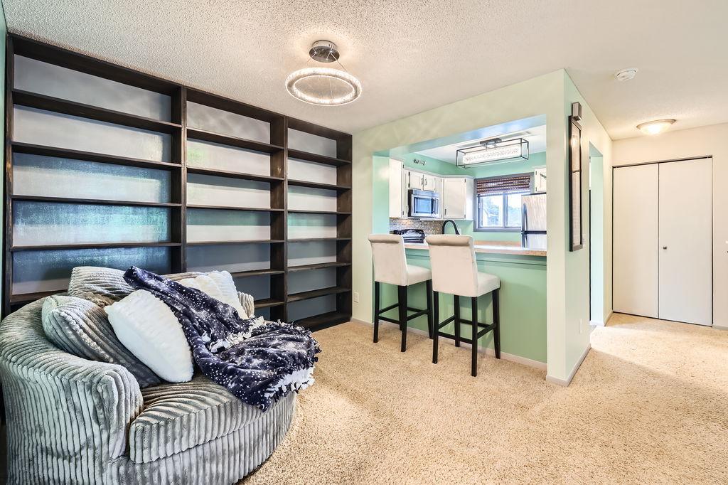 2060 Pathways Drive Unit: 13