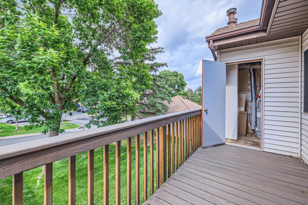 2060 Pathways Drive Unit: 13