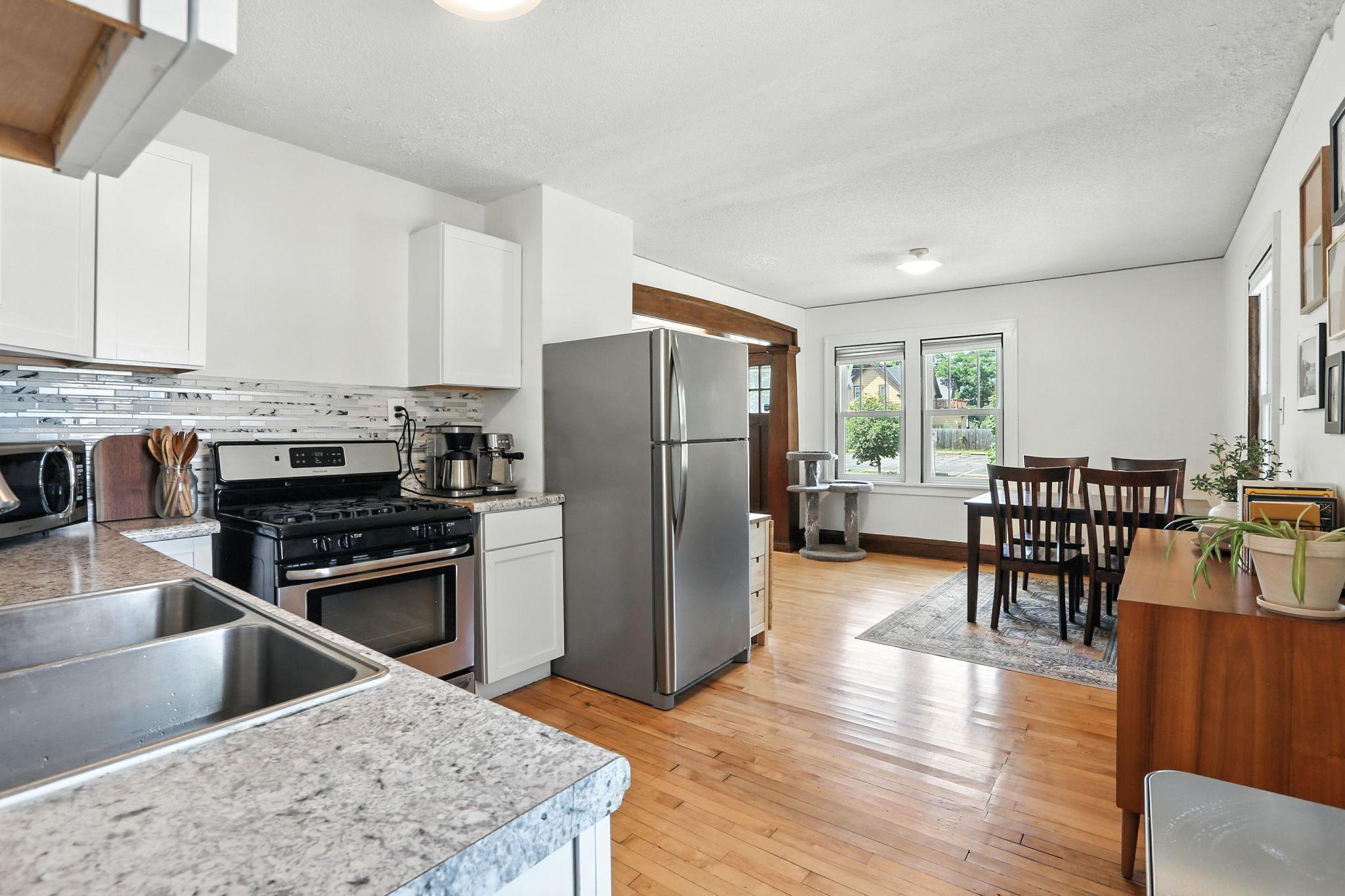 2109 E 38th Street