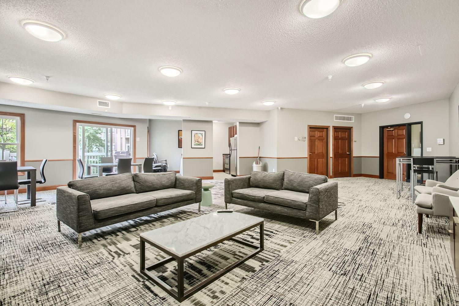 4824 E 53rd Street Unit: 410
