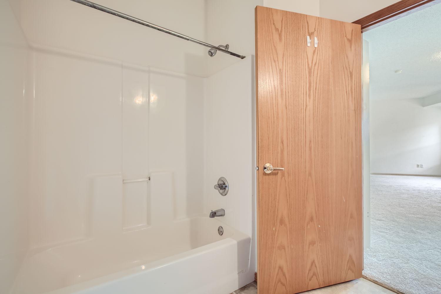 4824 E 53rd Street Unit: 410