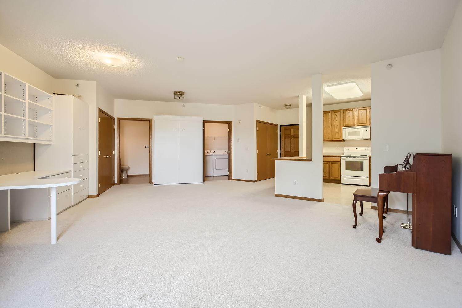 4824 E 53rd Street Unit: 410