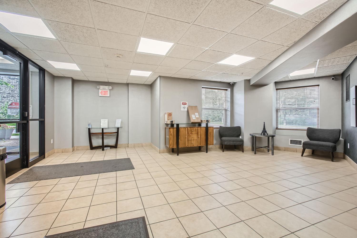 4824 E 53rd Street Unit: 410