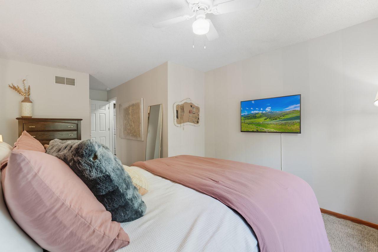 1825 Donegal Drive Unit: 1